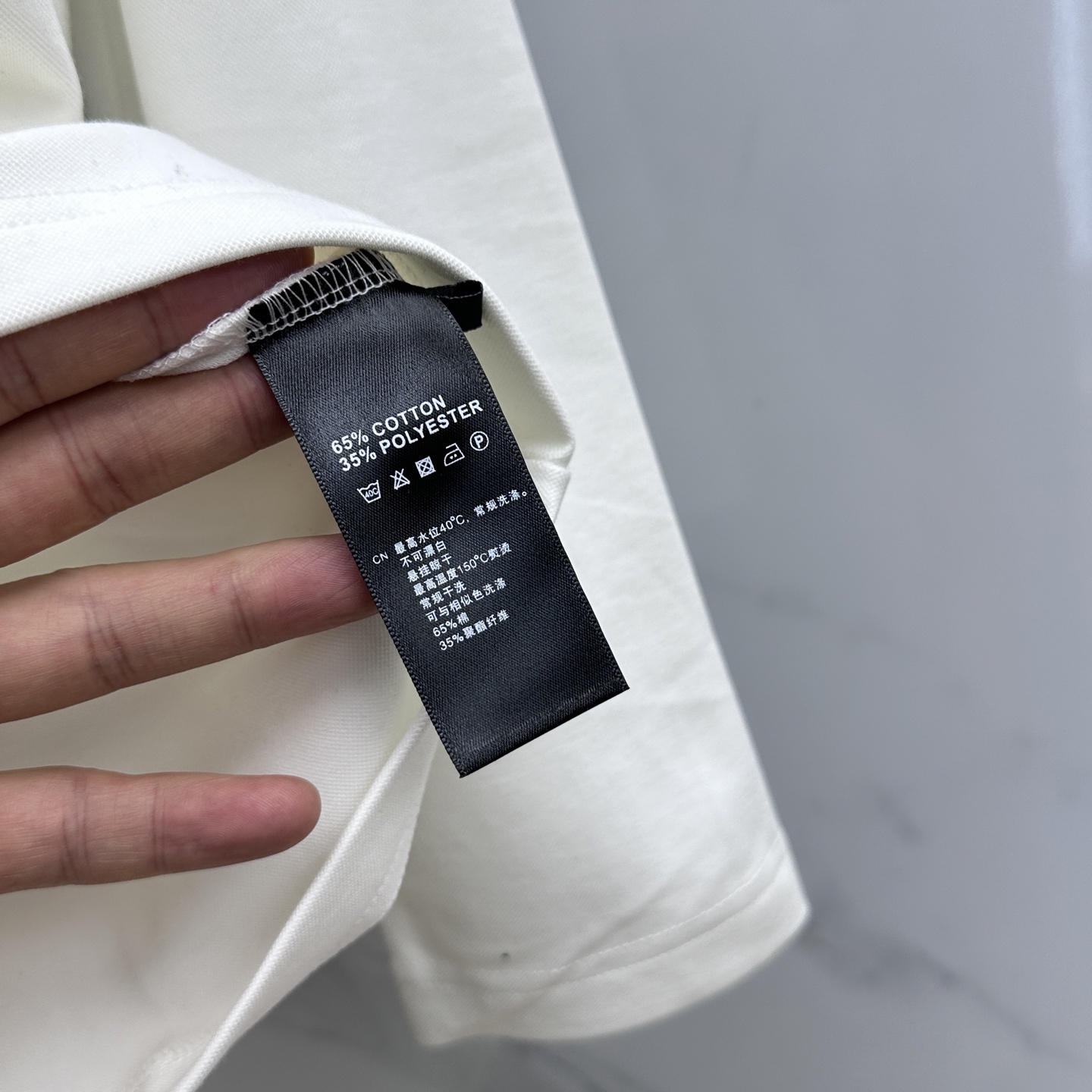 🆕ARCTERYX始祖鸟 2025SS秋季新款男士圆领长袖 T 恤，以当季色调传递典雅韵味，成就日常搭配