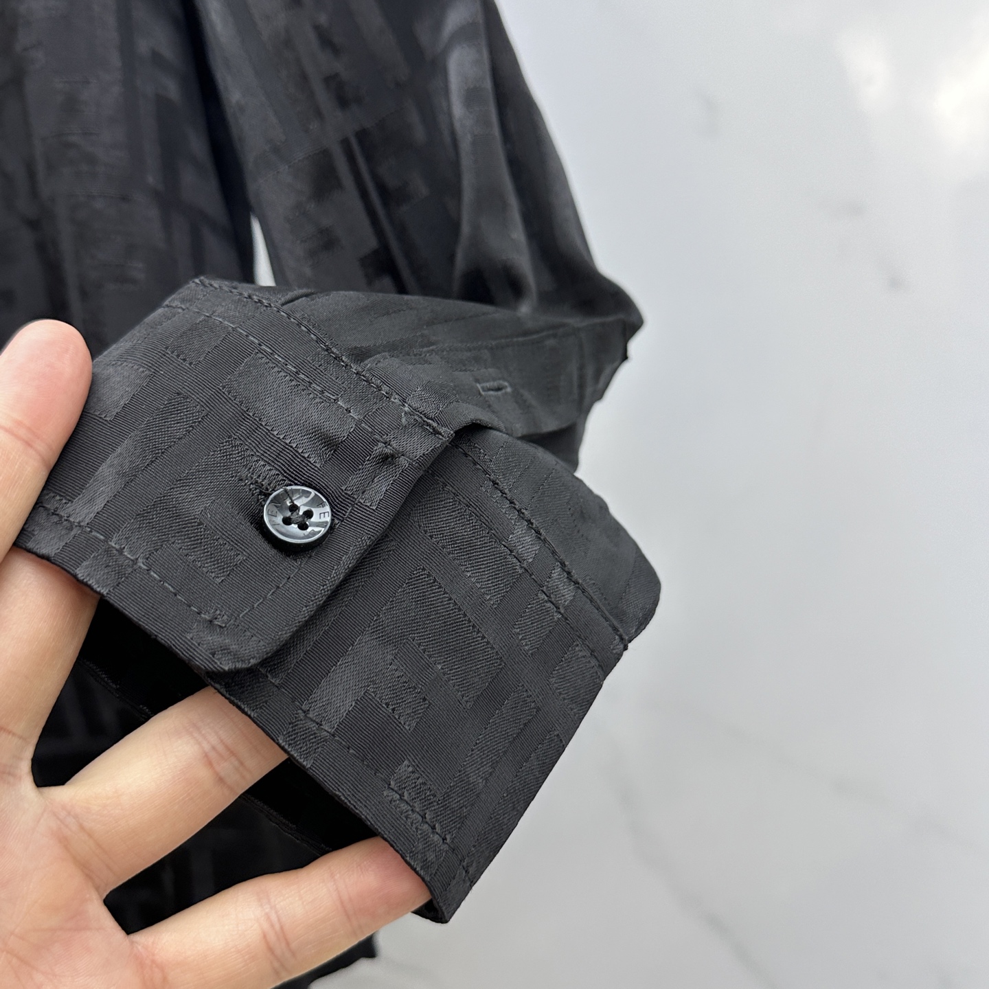 🆕FENDI芬迪 25新款复古翻领提花暗纹衬衣 定制YB进口双F提花面料 整体净色超级高档 舒适垂感有型