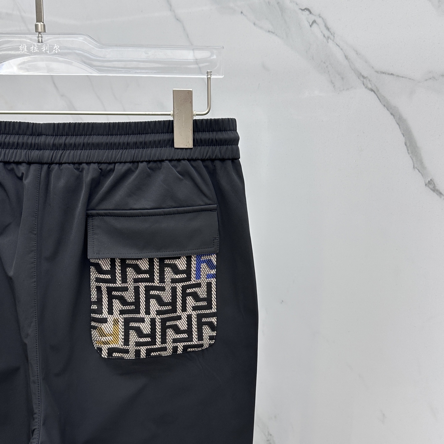 🆕FD芬迪 25ss早秋新款男士经典眼睛图案刺绣FF提花口袋直筒休闲！FD全新以其独特的面料、该采用客供