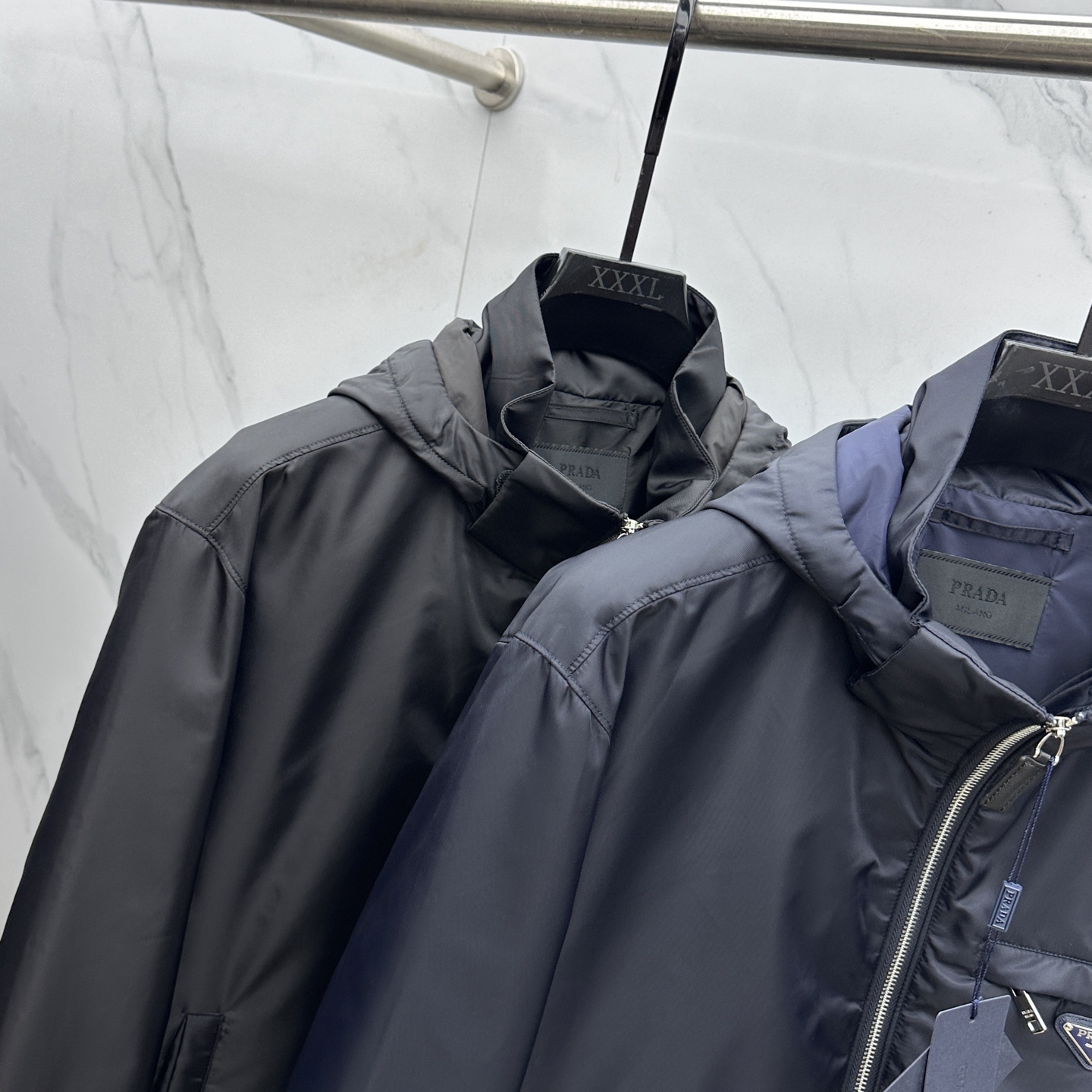 🆕Prada普拉达 2025ss秋冬新款连帽（可拆卸）夹棉外套夹克，原版订制五金配件全进口原版定制 欢迎
