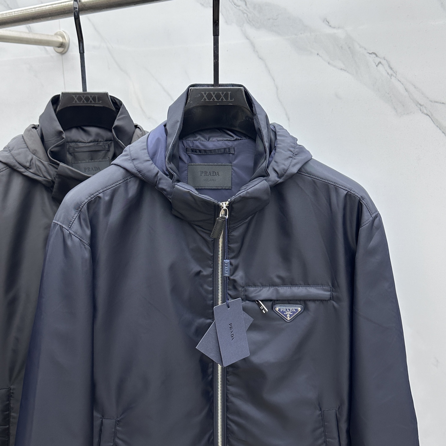🆕Prada普拉达 2025ss秋冬新款连帽（可拆卸）夹棉外套夹克，原版订制五金配件全进口原版定制 欢迎