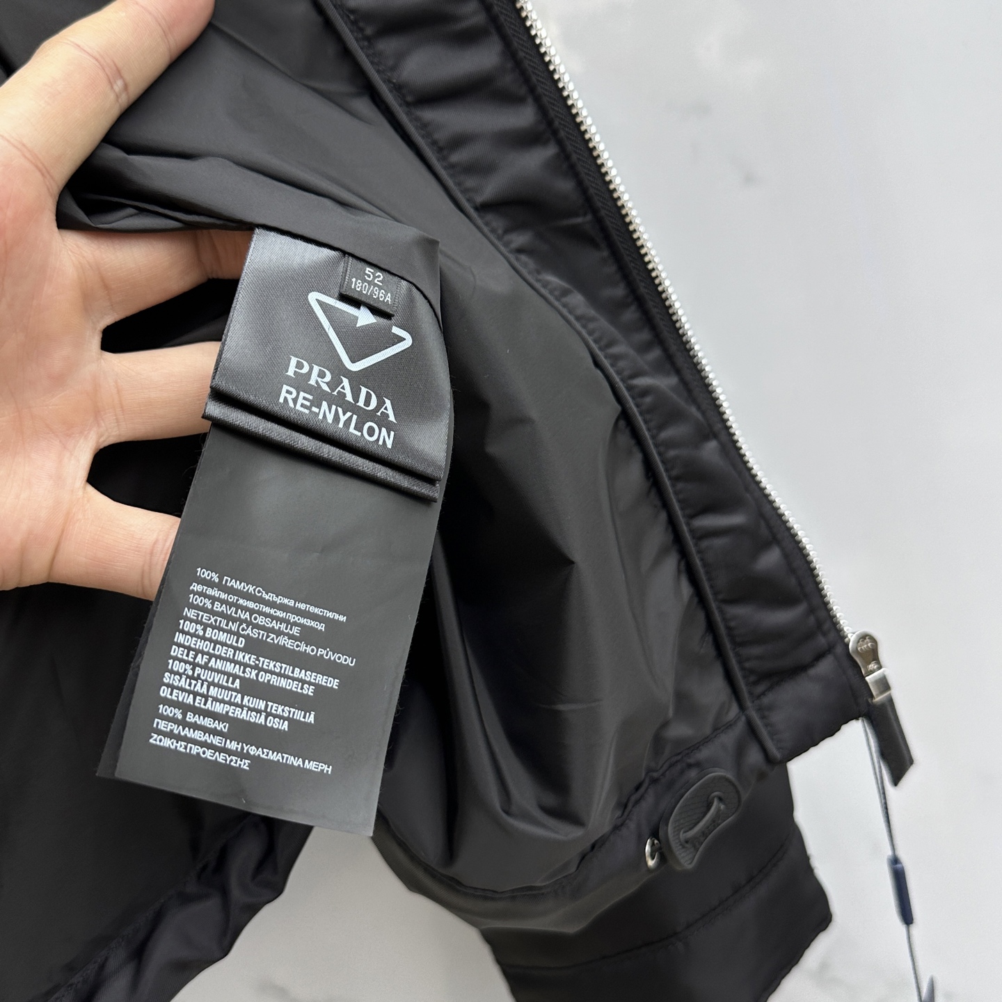 🆕Prada普拉达 2025ss秋冬新款连帽（可拆卸）夹棉外套夹克，原版订制五金配件全进口原版定制 欢迎