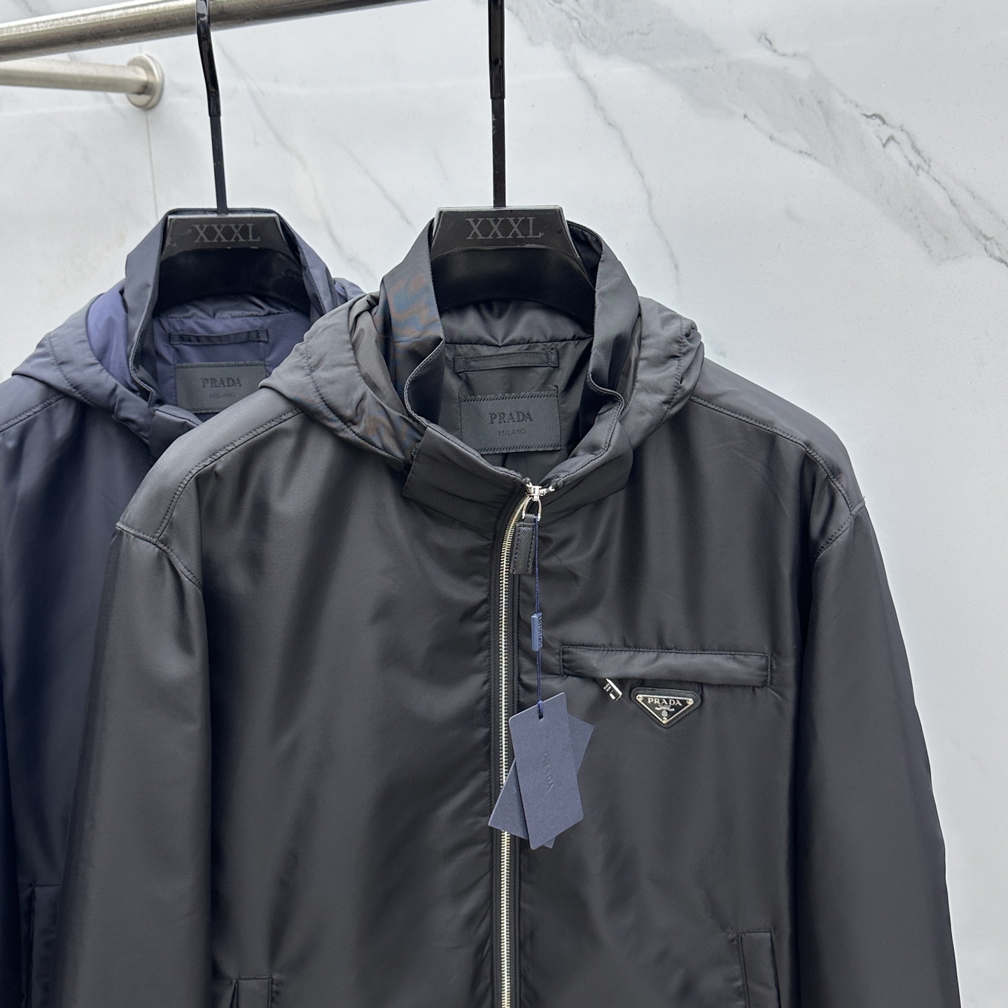 🆕Prada普拉达 2025ss秋冬新款连帽（可拆卸）夹棉外套夹克，原版订制五金配件全进口原版定制 欢迎