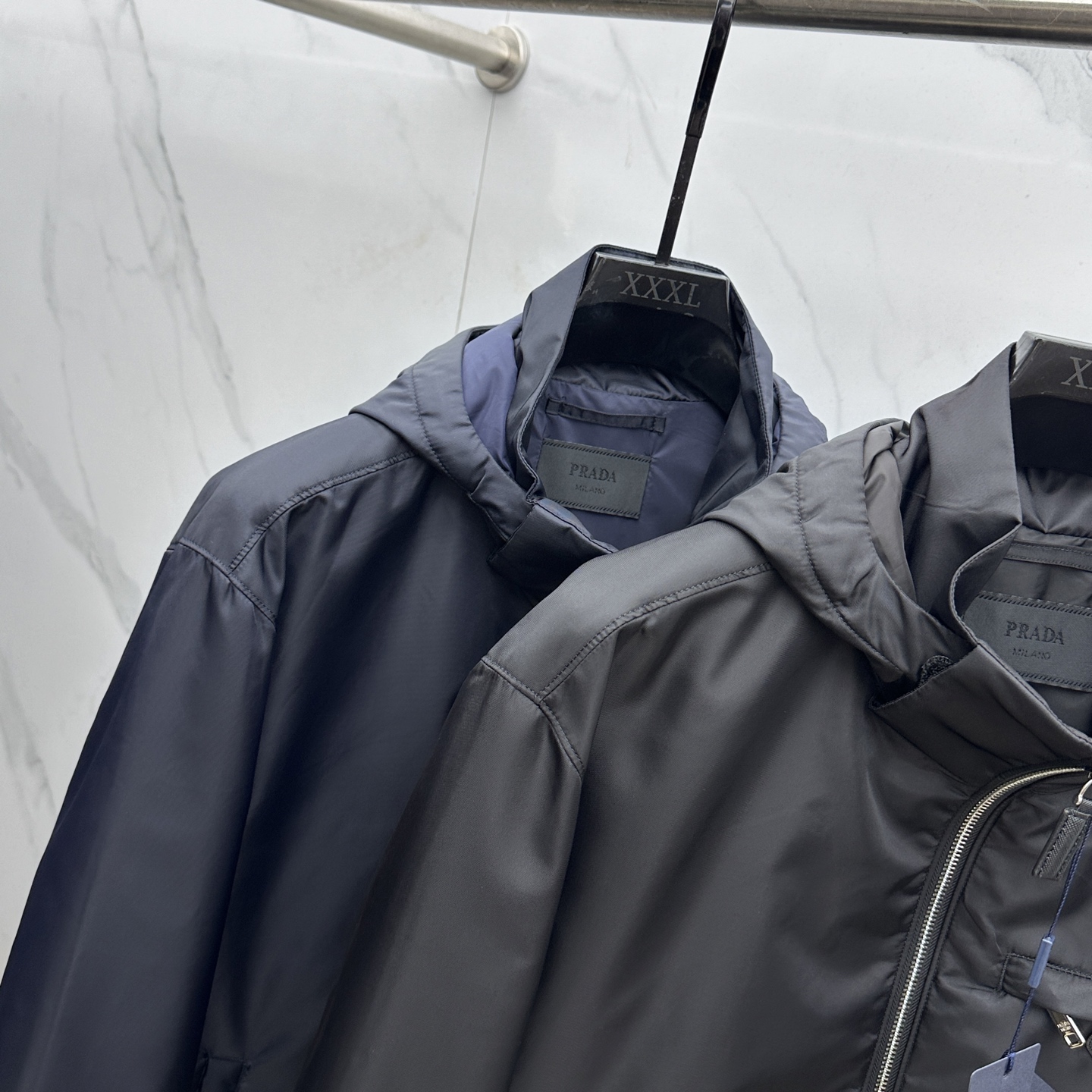 🆕Prada普拉达 2025ss秋冬新款连帽（可拆卸）夹棉外套夹克，原版订制五金配件全进口原版定制 欢迎