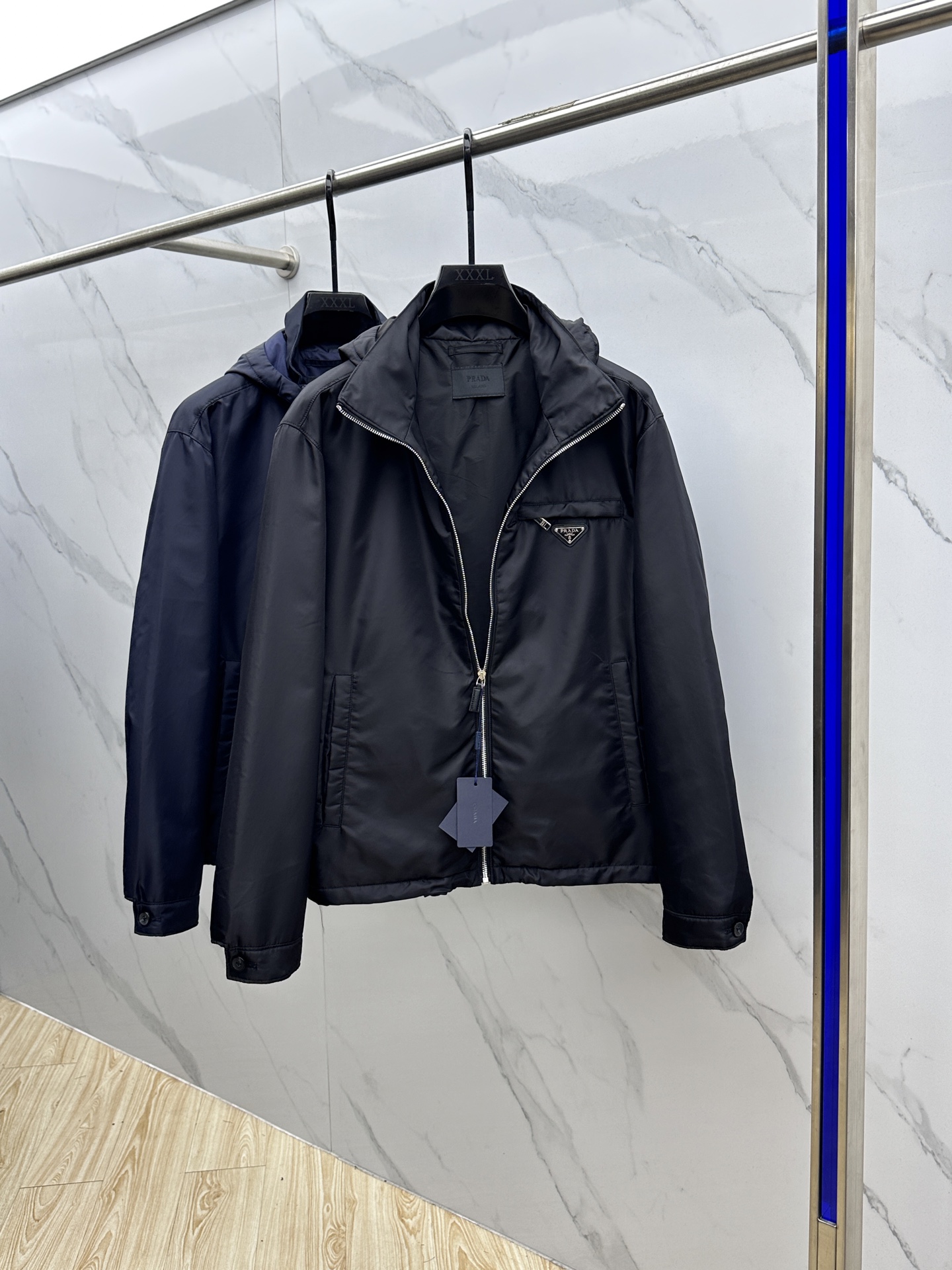 🆕Prada普拉达 2025ss秋冬新款连帽（可拆卸）夹棉外套夹克，原版订制五金配件全进口原版定制 欢迎