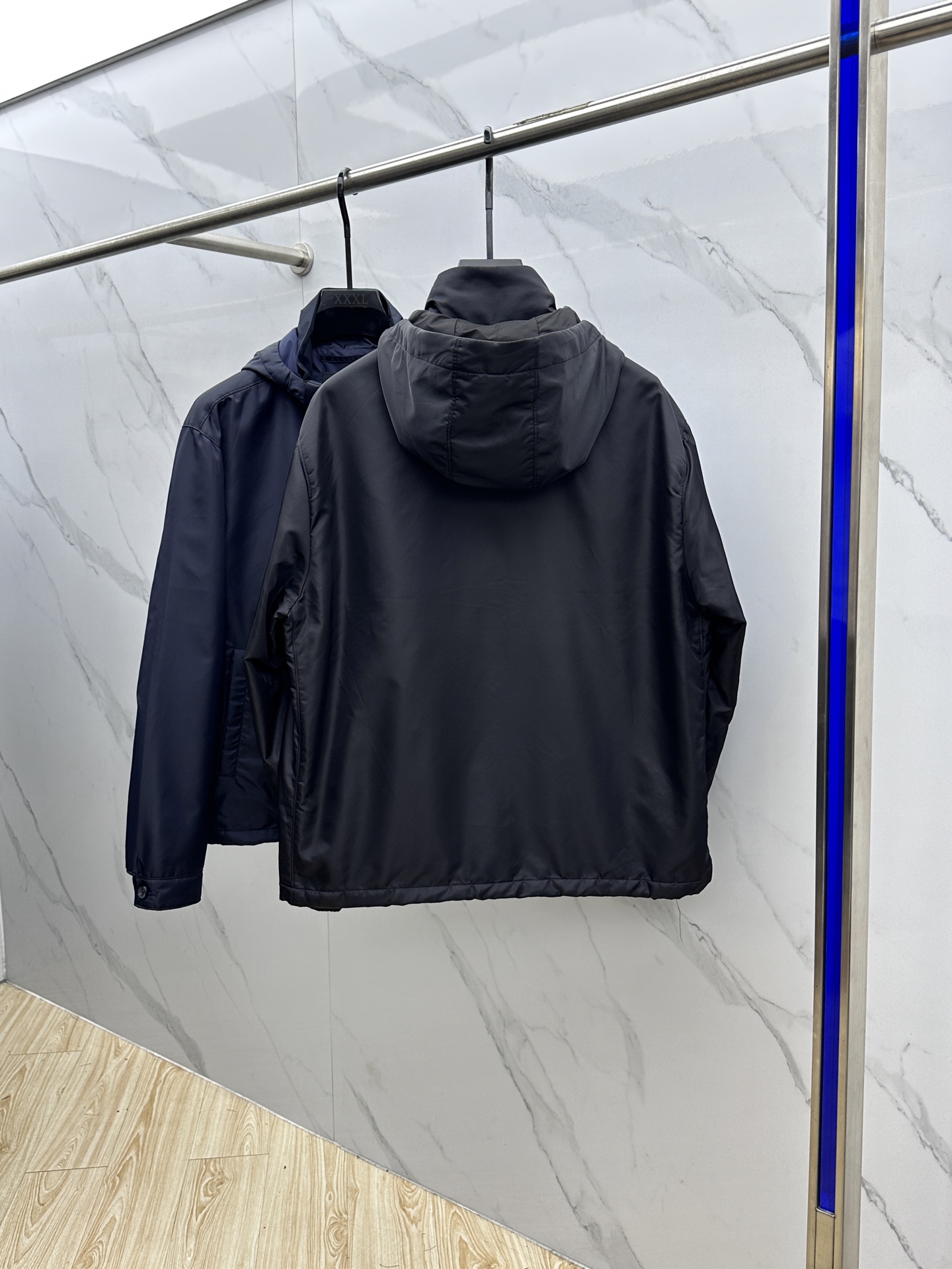 🆕Prada普拉达 2025ss秋冬新款连帽（可拆卸）夹棉外套夹克，原版订制五金配件全进口原版定制 欢迎