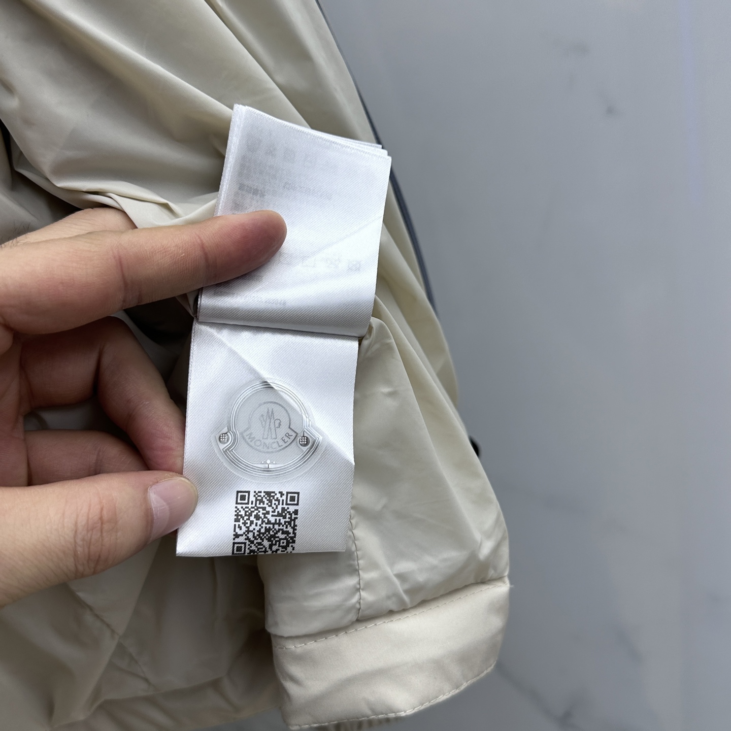 🆕Moncler蒙口 2025ss早秋新款发布夹棉连帽（帽子可收纳）夹克外套，字母老花 秋季爆款，穿上就