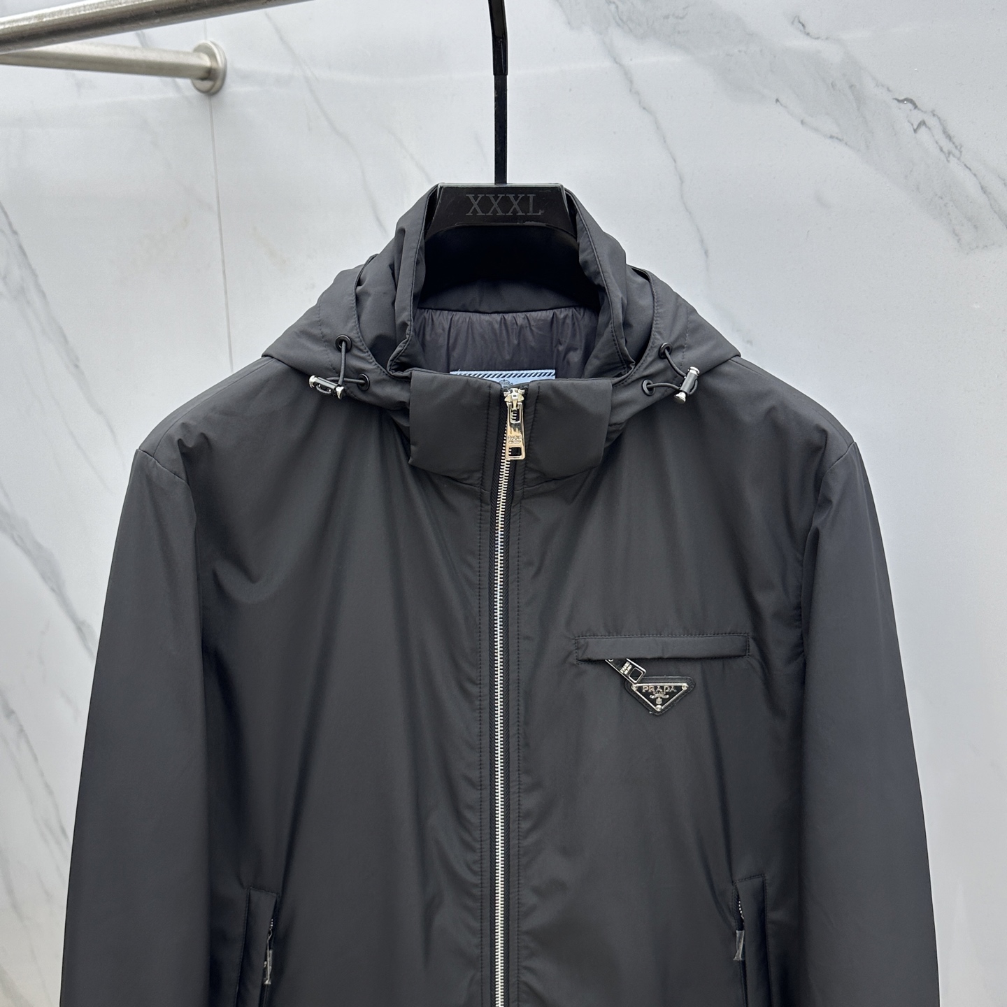 🆕Prada普拉达 2025ss秋冬新款连帽（可拆卸）夹棉外套夹克，原版订制五金配件全进口原版定制 欢迎
