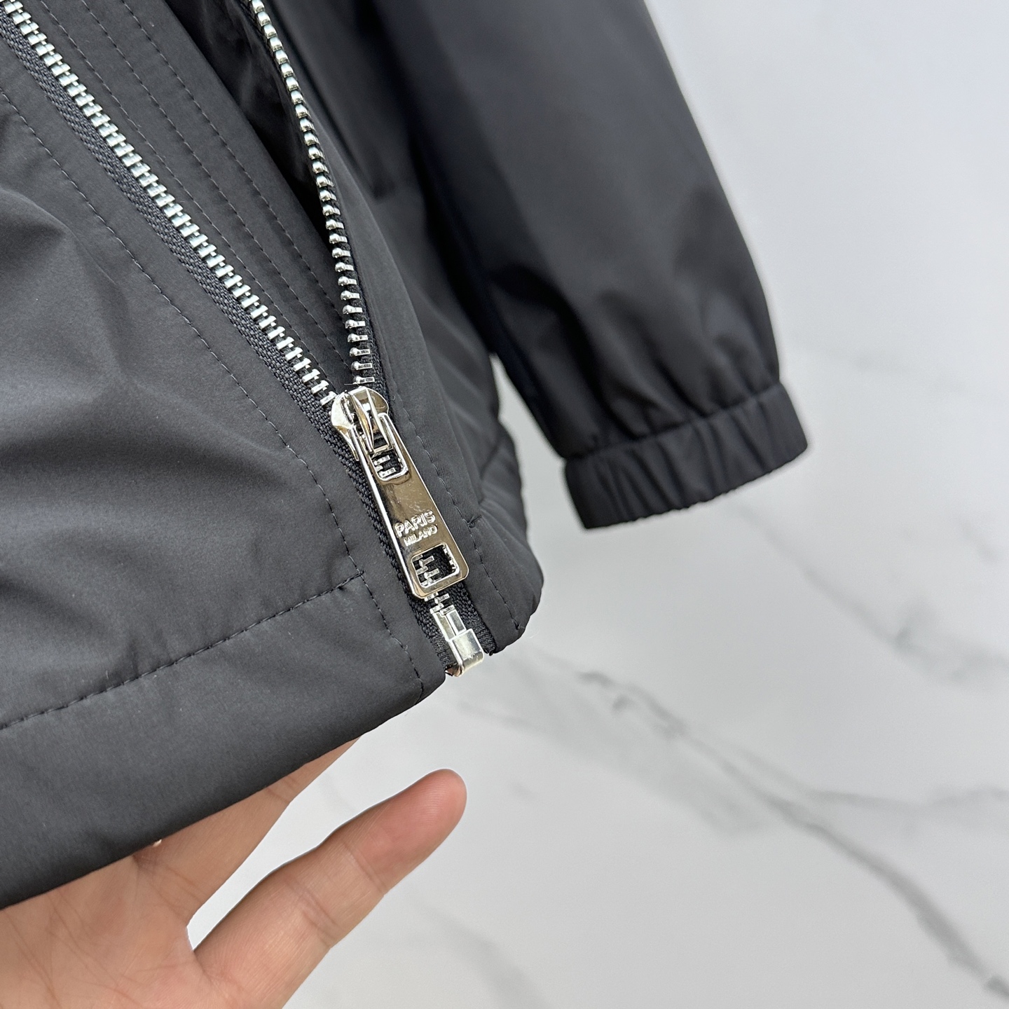 🆕Prada普拉达 2025ss秋冬新款连帽（可拆卸）夹棉外套夹克，原版订制五金配件全进口原版定制 欢迎