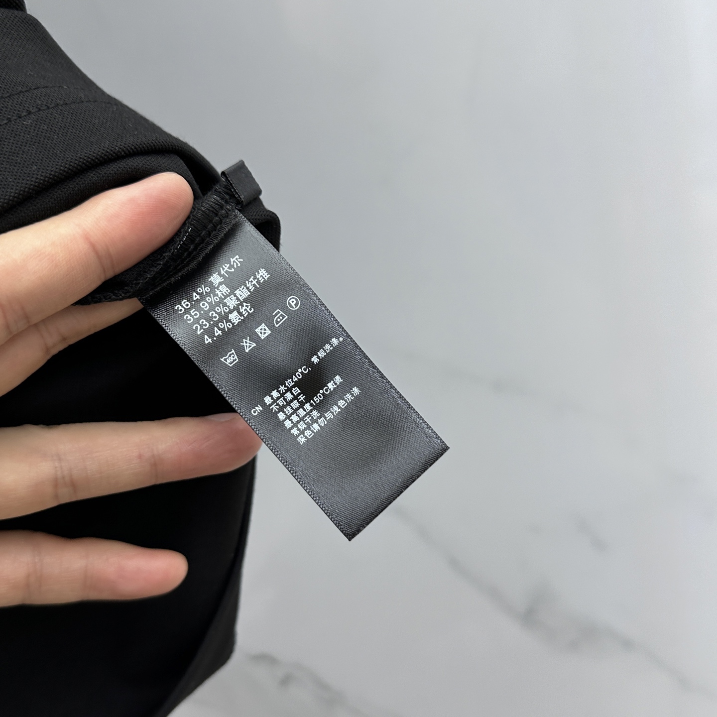 🆕CH*克罗心 2025SS秋季新款短袖打底T 恤，以当季色调传递典雅韵味，成就日常搭配佳选。胸前log