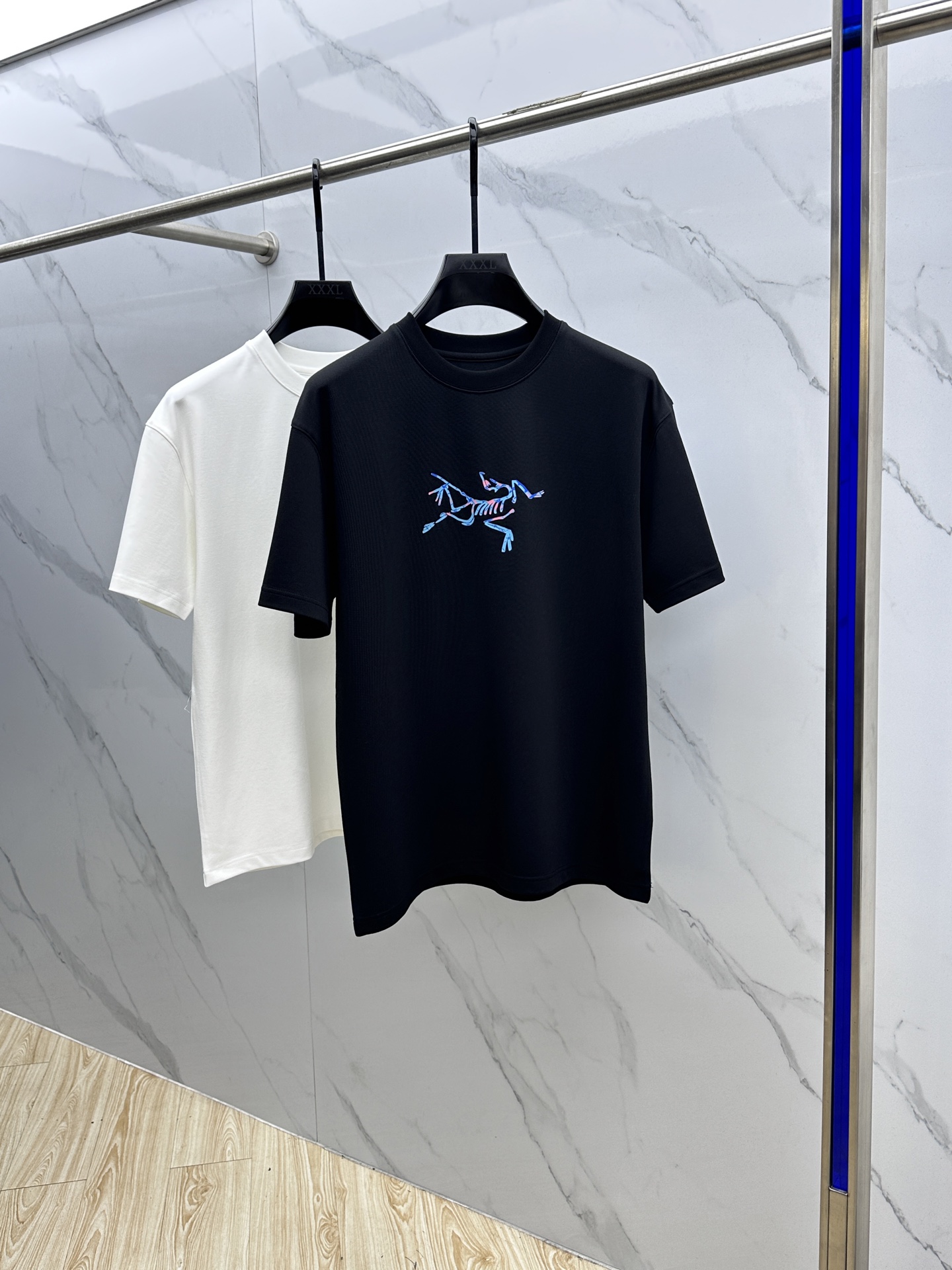 🆕ARCTERYX始祖鸟𓅛 2025SS秋季新款短袖打底T 恤，以当季色调传递典雅韵味，成就日常搭配佳选