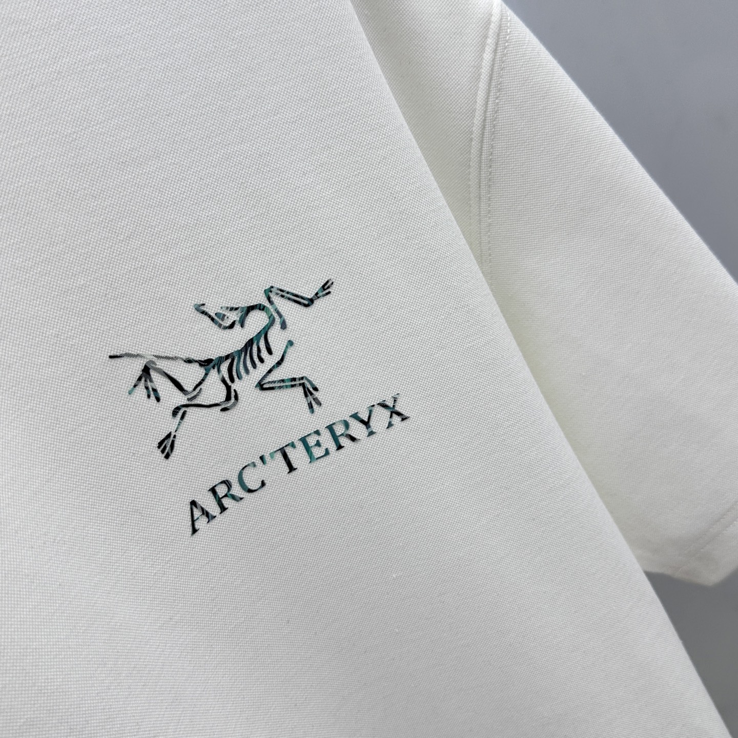 🆕ARCTERYX始祖鸟𓅛 2025SS秋季新款短袖打底T 恤，以当季色调传递典雅韵味，成就日常搭配佳选