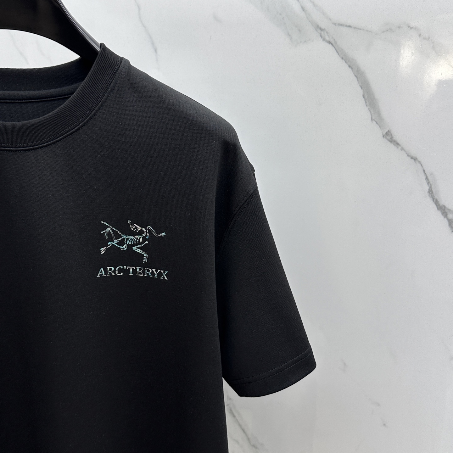 🆕ARCTERYX始祖鸟𓅛 2025SS秋季新款短袖打底T 恤，以当季色调传递典雅韵味，成就日常搭配佳选