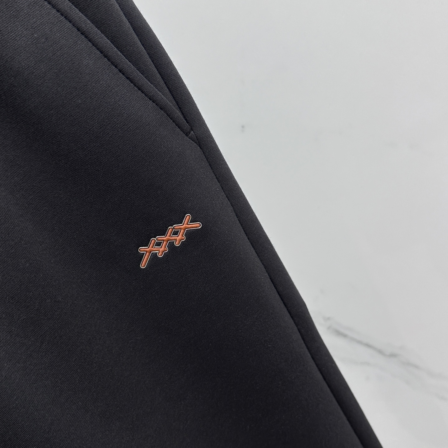 高货🆕ZEGNA杰尼亚 2025秋冬新款休闲裤 立体刺绣定位品牌LOGO 高端版本，定制面料 透气舒适度