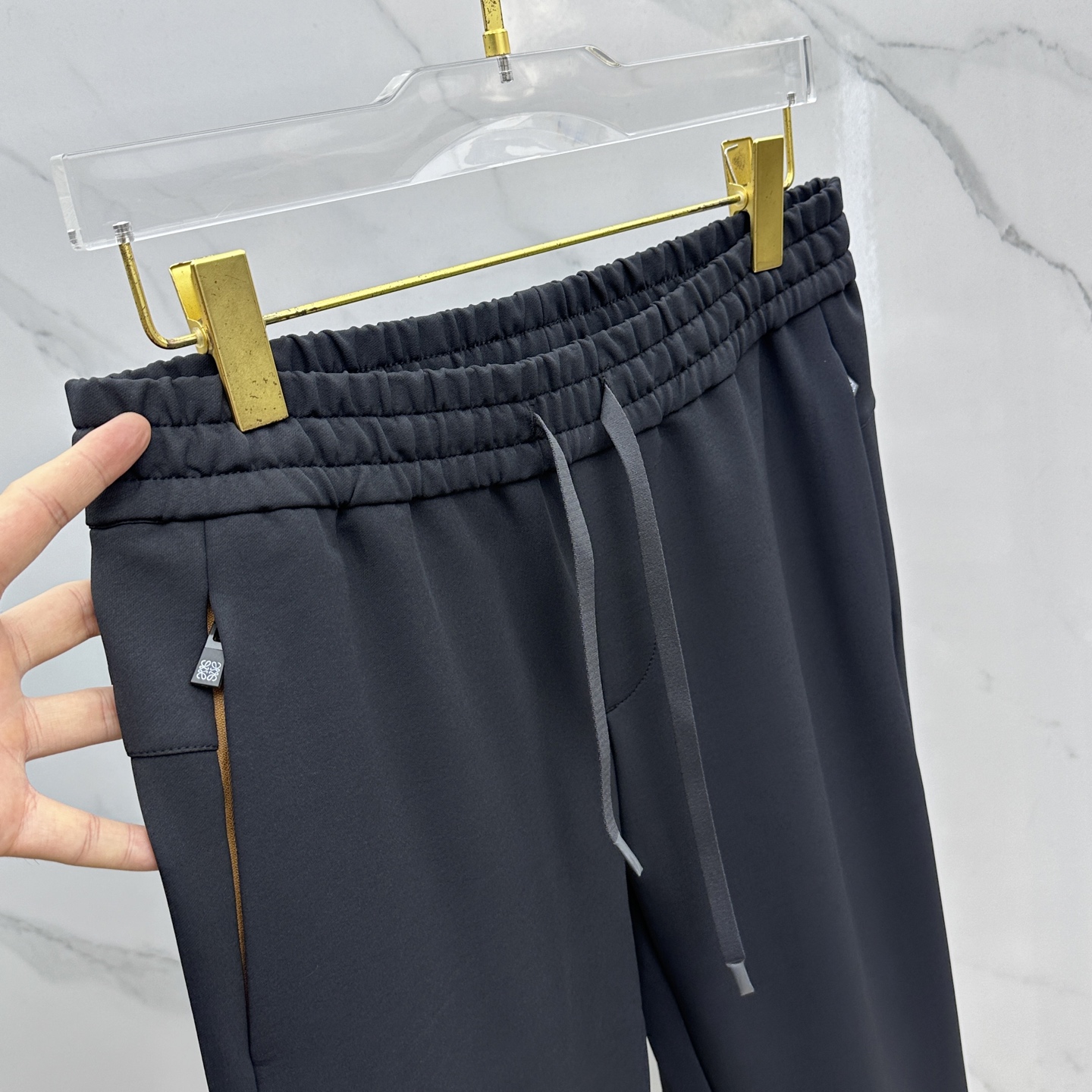 高货🆕Loewe罗意威 2025秋冬新款休闲裤 立体定位品牌LOGO 高端版本，定制科技面料 速干透气舒