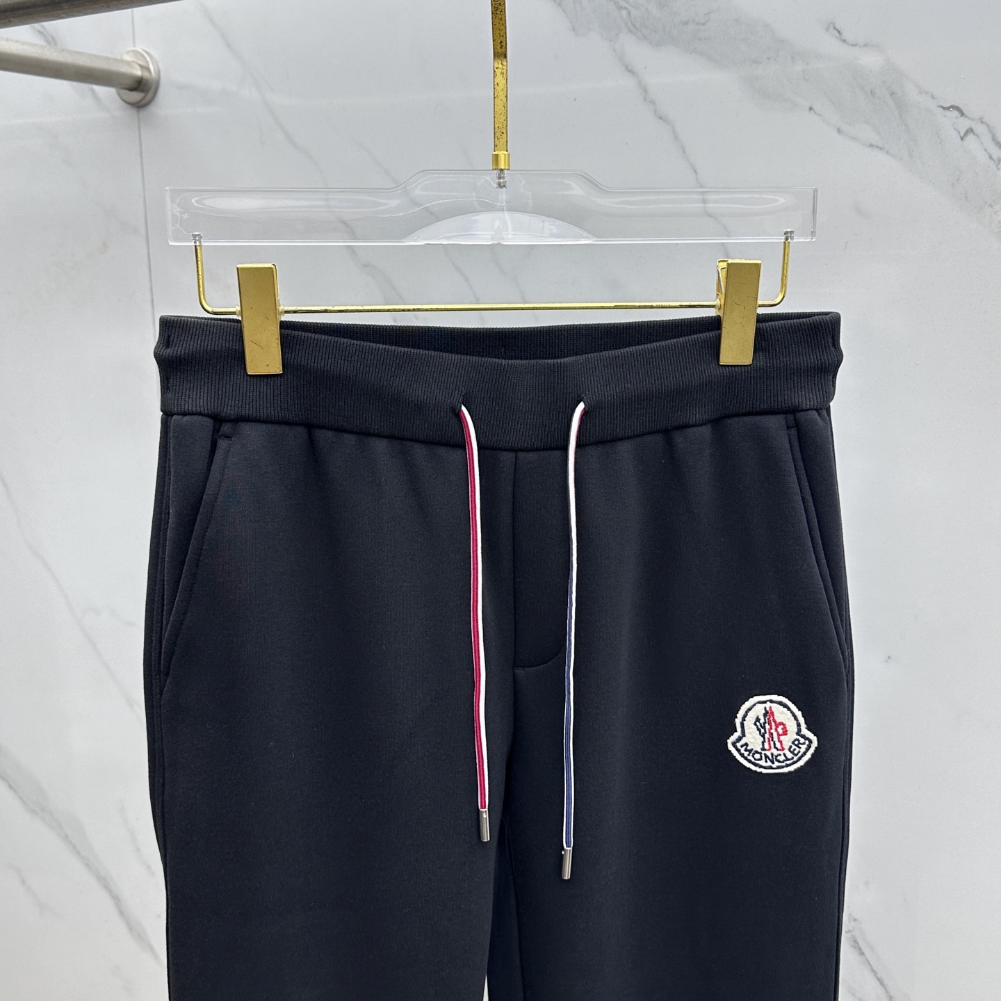 高货🆕Moncler蒙口 2025秋冬新款休闲裤 加绒加厚，立体定位品牌LOGO 高端版本，定制面料 透