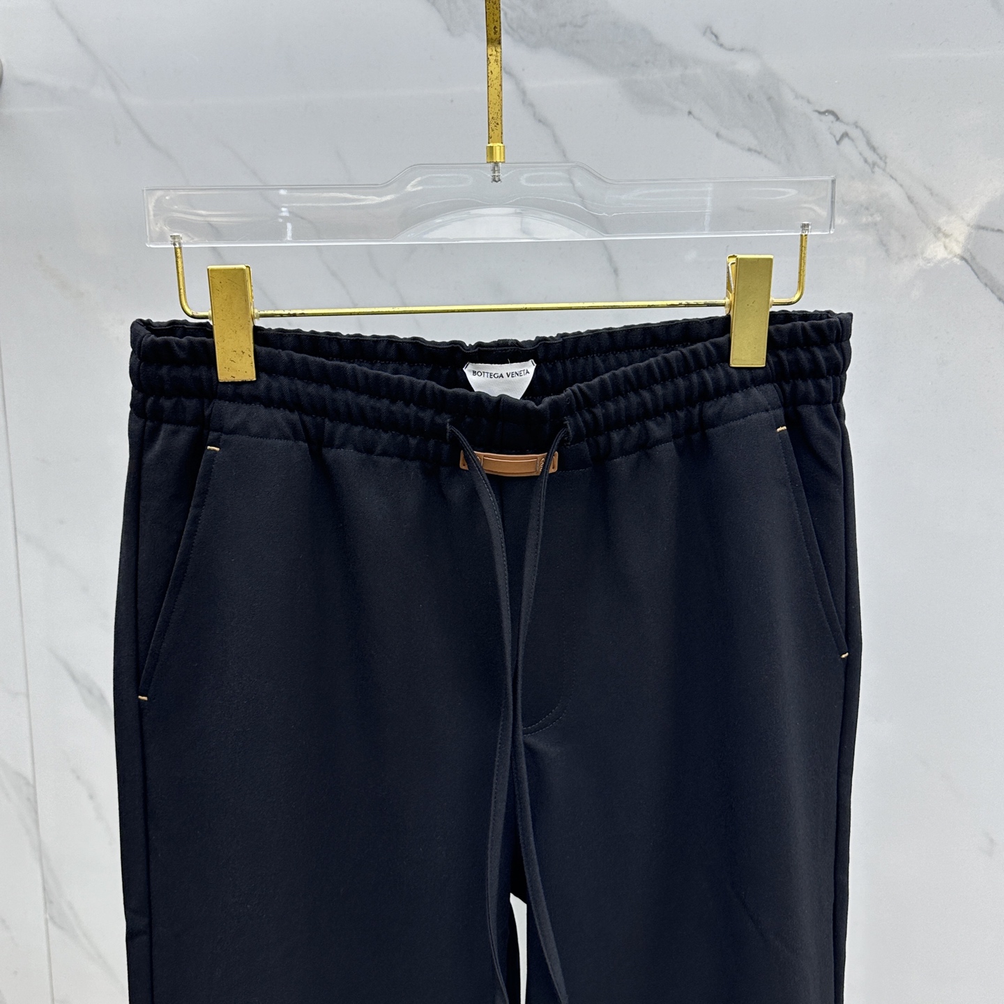 高货🆕BV葆蝶家 2025秋冬新款休闲裤 高端版本，定织定染面料 垂感特别好 透气舒适度高，细节、做工细