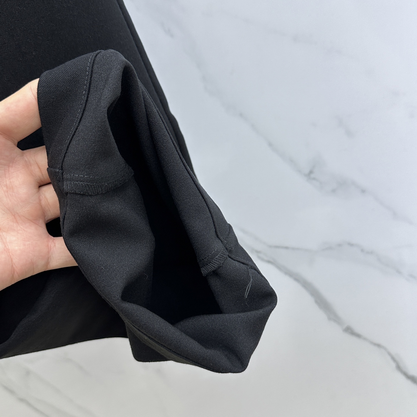 高货🆕BV葆蝶家 2025秋冬新款休闲裤 高端版本，定织定染面料 垂感特别好 透气舒适度高，细节、做工细