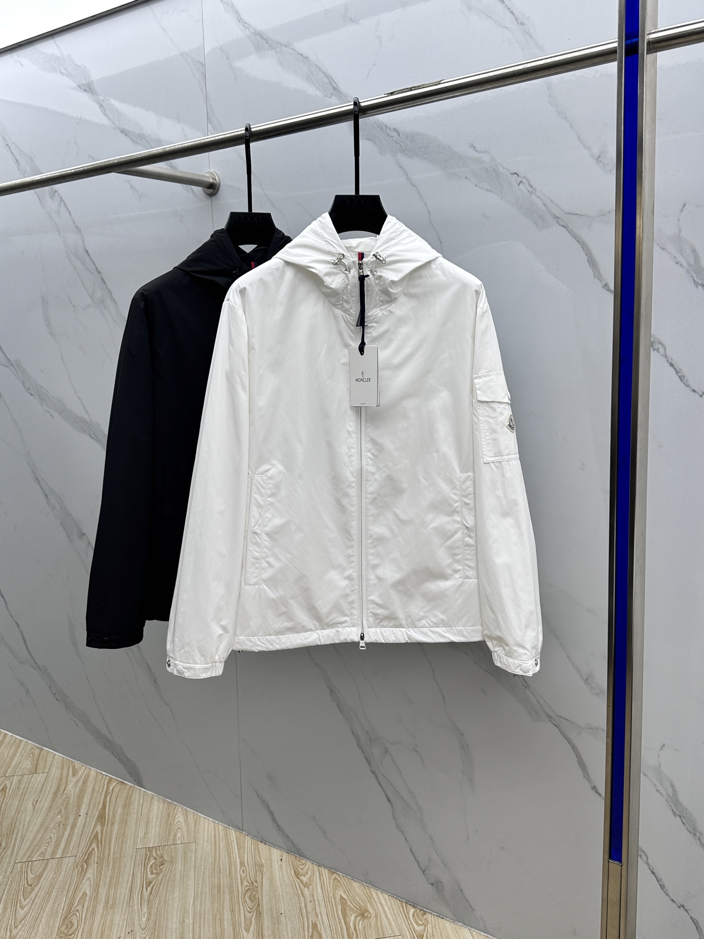 🆕Moncler蒙口 2025新款男士休闲定制夹克外套。穿上简约干练的休闲外套，瞬间重回时髦霸气，又是活