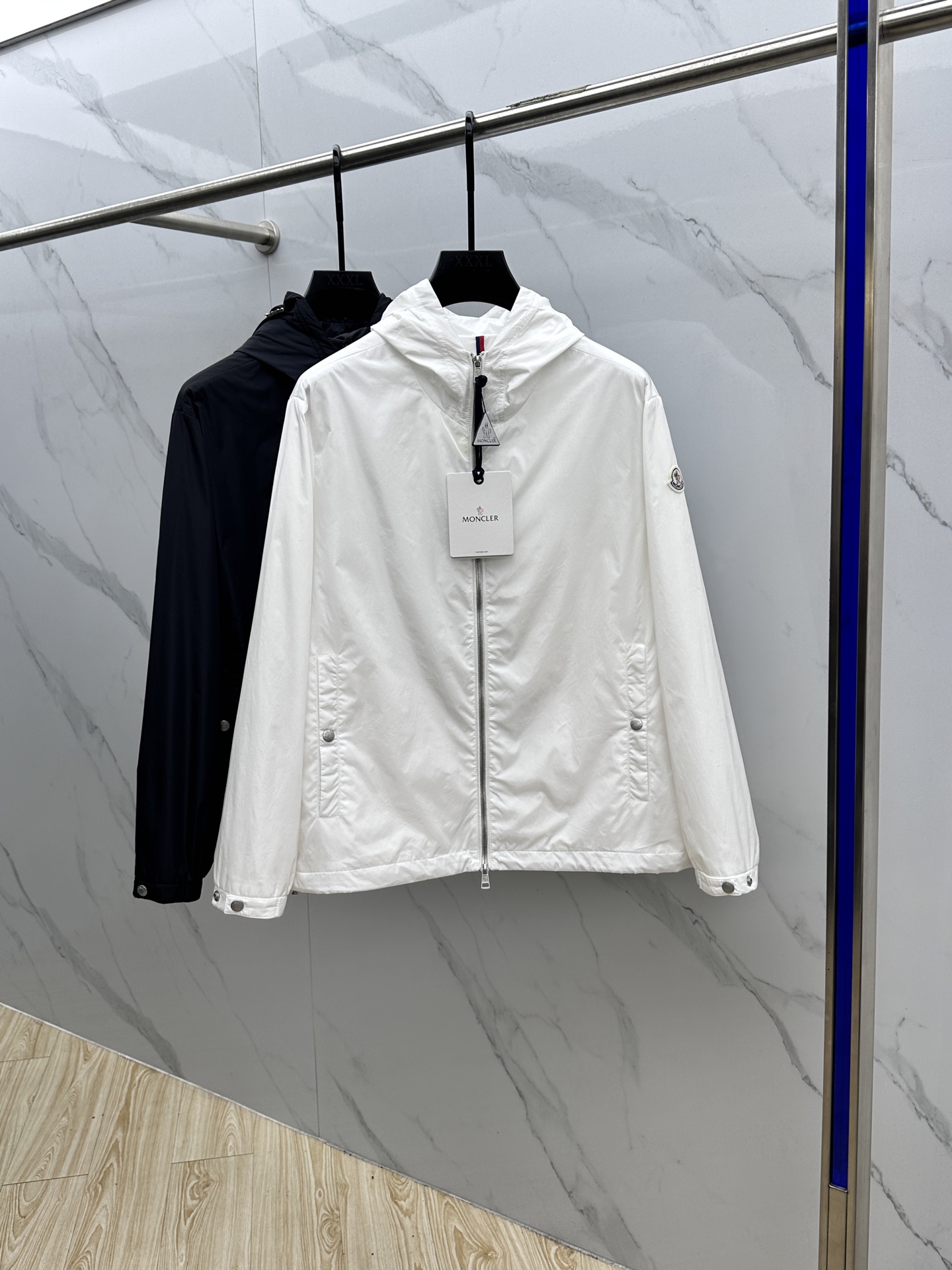 🆕Moncler蒙口 2025新款男士休闲定制夹克外套。穿上简约干练的休闲外套，瞬间重回时髦霸气，又是活