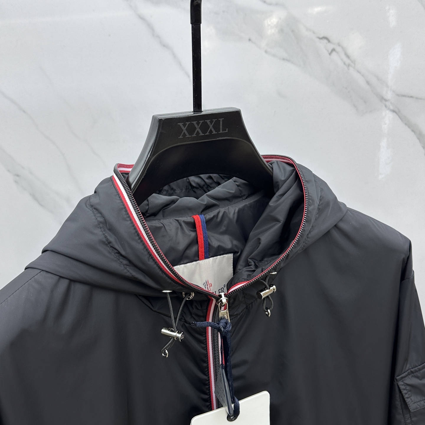 🆕Moncler蒙口 2025ss早秋新款连帽夹克外套，袖臂口袋仔章刺绣logo外套，穿上就是舒适自在又