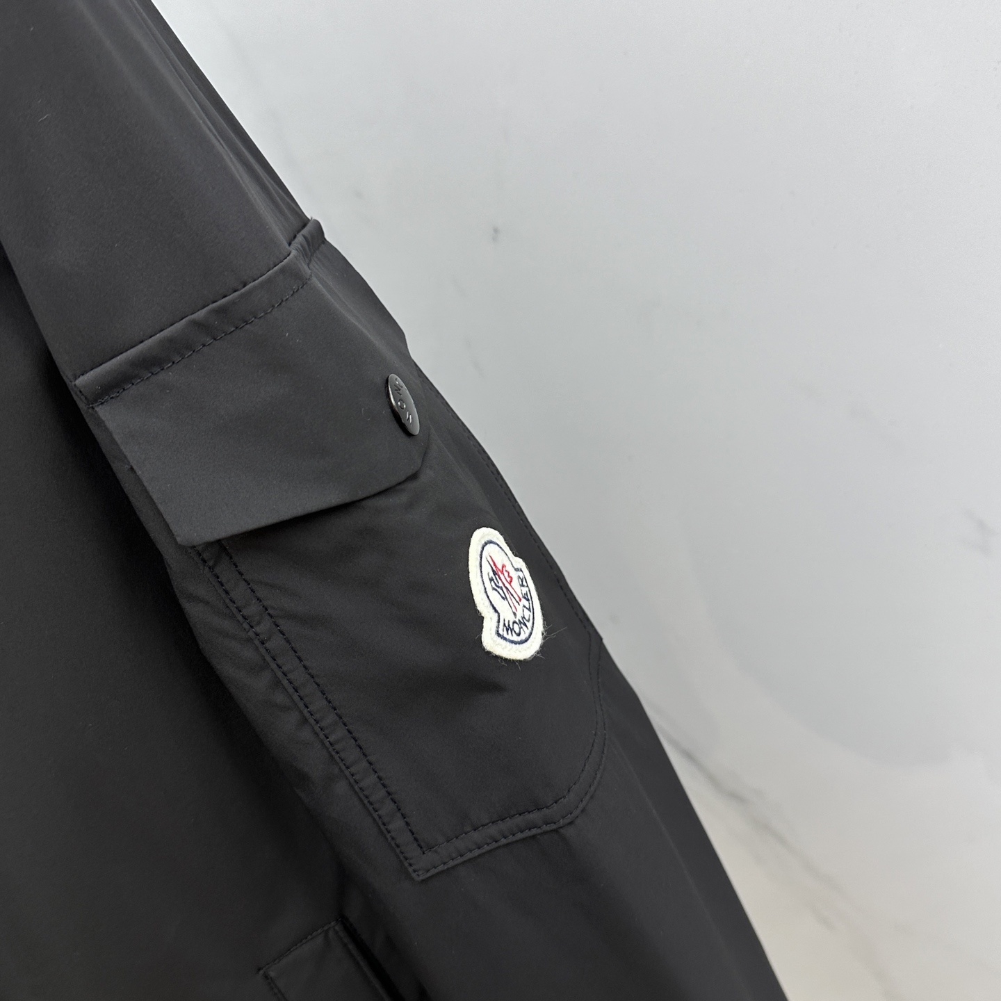 🆕Moncler蒙口 2025新款男士休闲定制夹克外套。穿上简约干练的休闲外套，瞬间重回时髦霸气，又是活