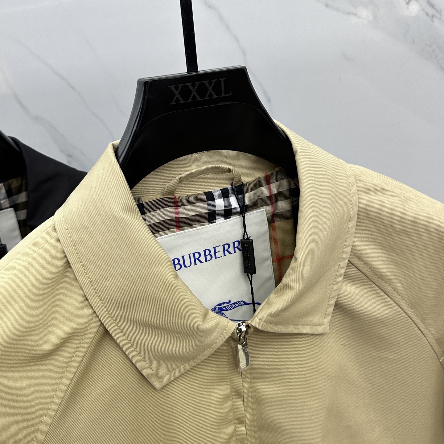 🆕Burberry巴宝莉 高版本领口最新大标） 2025FW早秋新款发布 巴宝莉翻领夹克外套，秋季爆款外