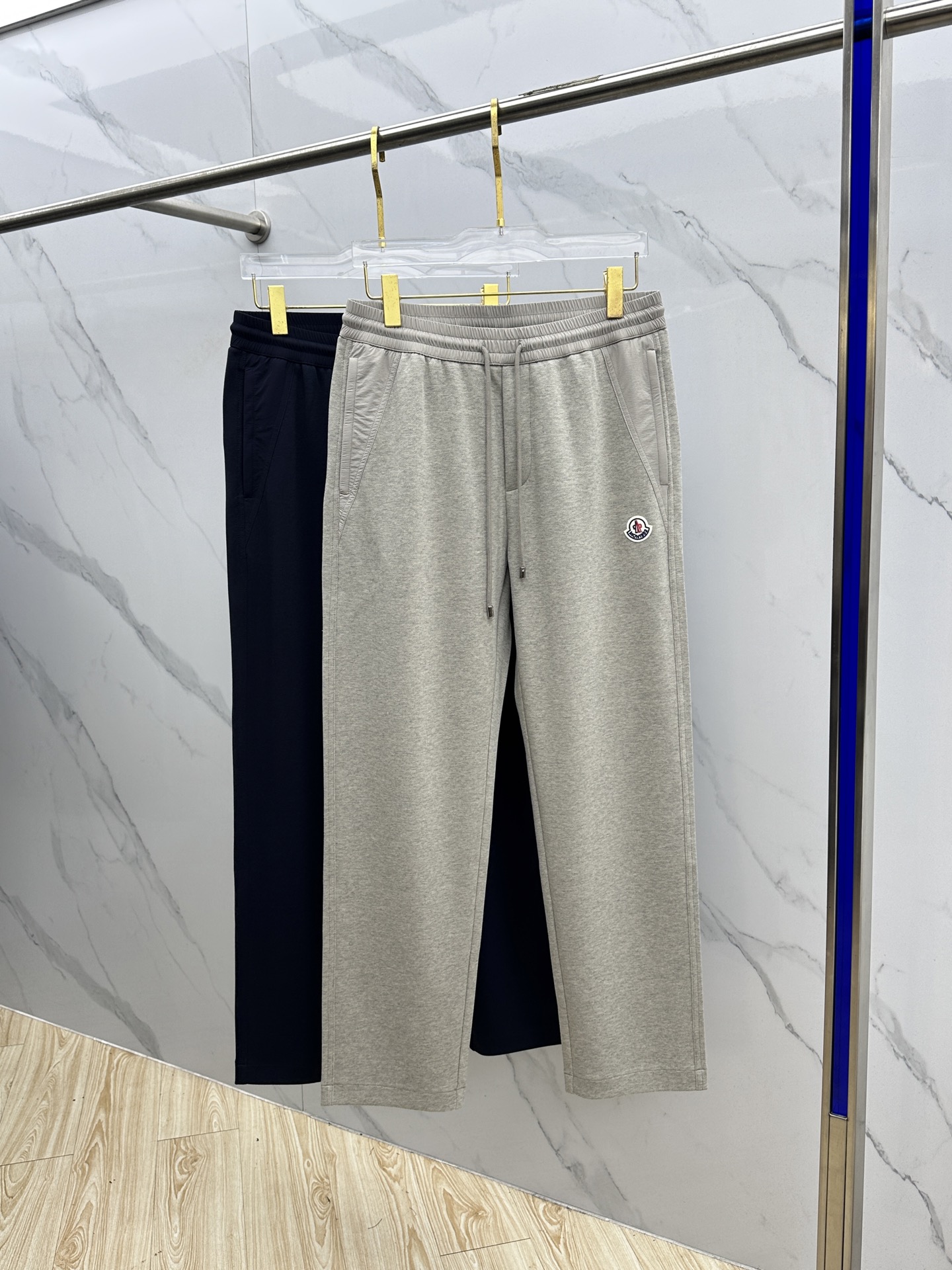高货🆕Moncler蒙口 2025秋冬新款休闲裤 立体定位品牌LOGO 高端版本，定制高级科技面料 平纹