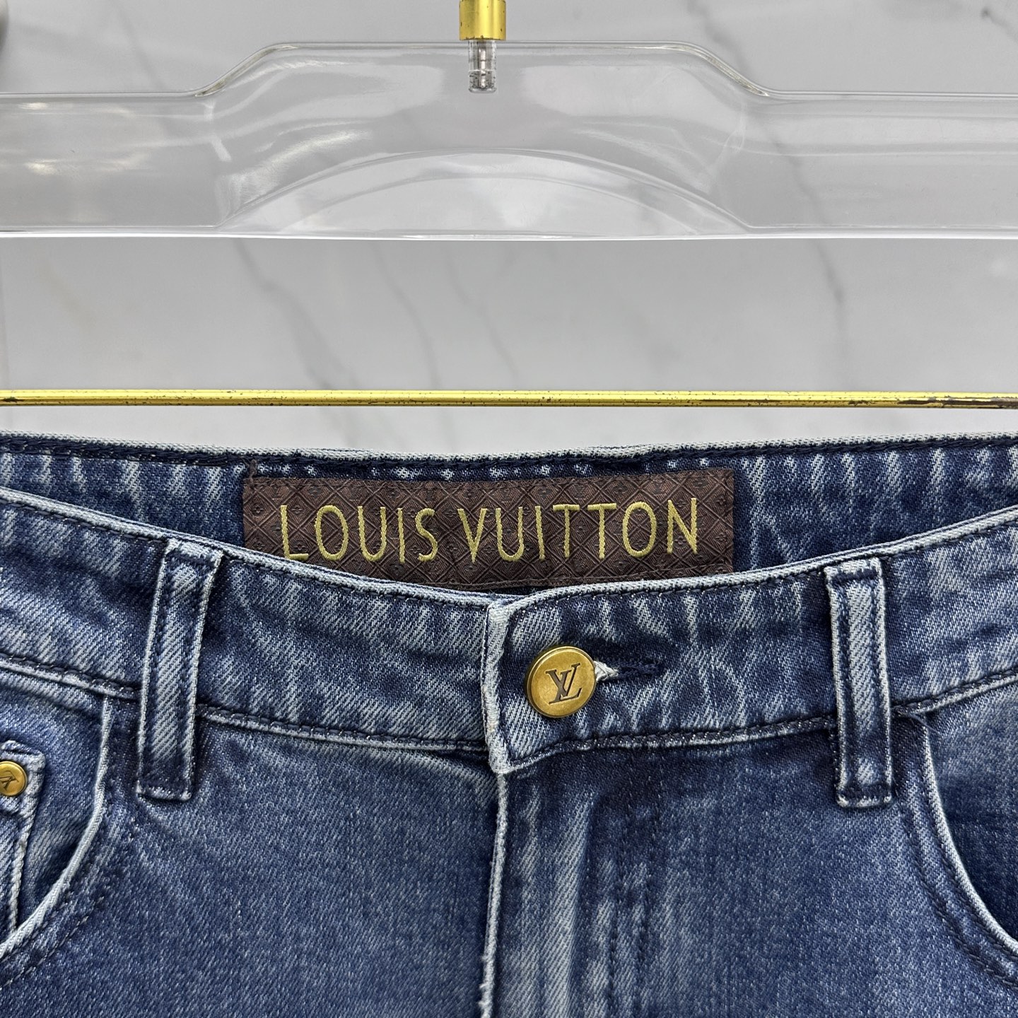 🆕1V*路易威登 🔥高端定制、2025早秋最新款牛仔裤 柜台同步发售 原版定制复刻 客供五金辅料 原单品