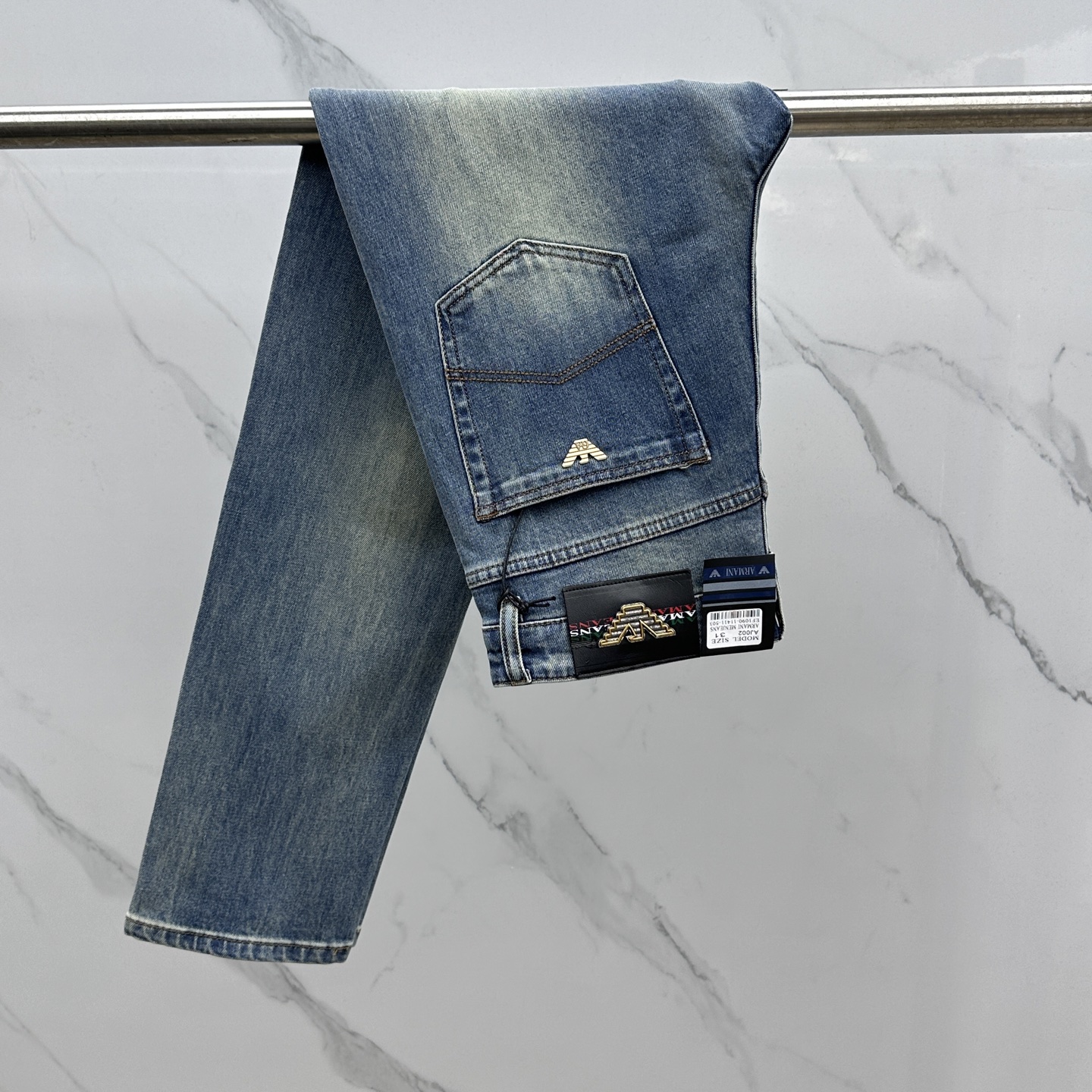 🆕Amani阿玛尼 🔥高端定制、2025早秋最新款牛仔裤 柜台同步发售 原版定制复刻 客供五金辅料 原单