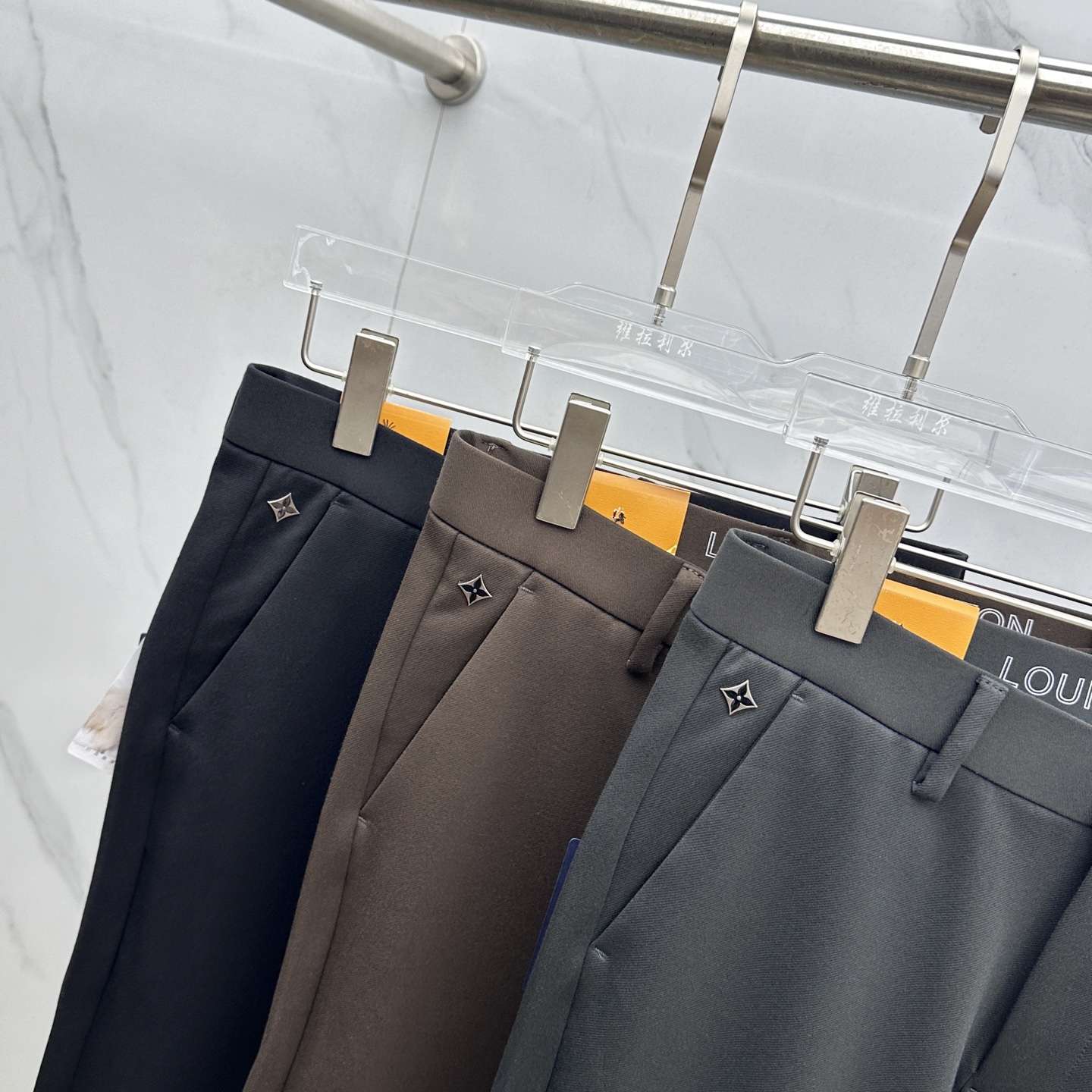 🆕LV路易威登 2025早秋新品休闲裤西裤，官网同步发售，裤身工艺设计，进口客供辅料、面料定制，代工厂出