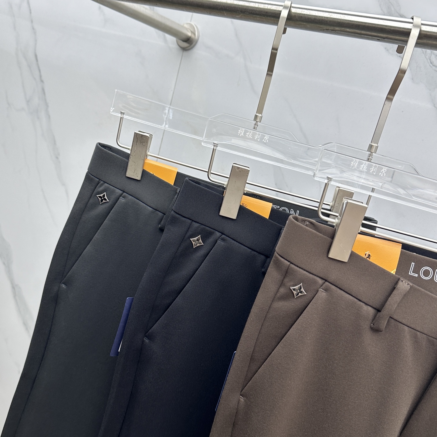 🆕LV路易威登 2025早秋新品休闲裤西裤，官网同步发售，裤身工艺设计，进口客供辅料、面料定制，代工厂出