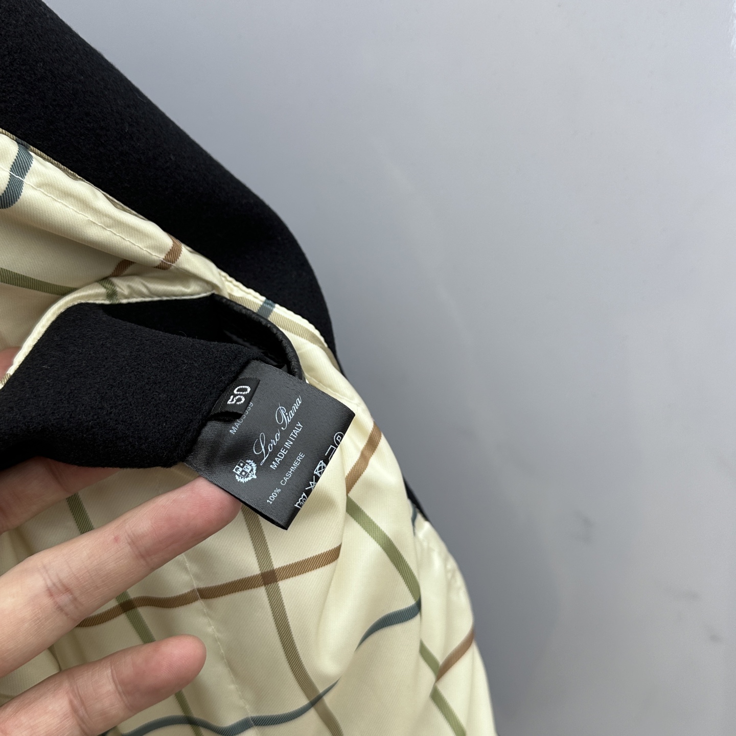 。 🆕lP🆕男士真皮拼接毛呢休闲棒球服。洋行贸易货，重磅级臻品，殿堂级品鉴尤物。棒球领常规的版型，简约设