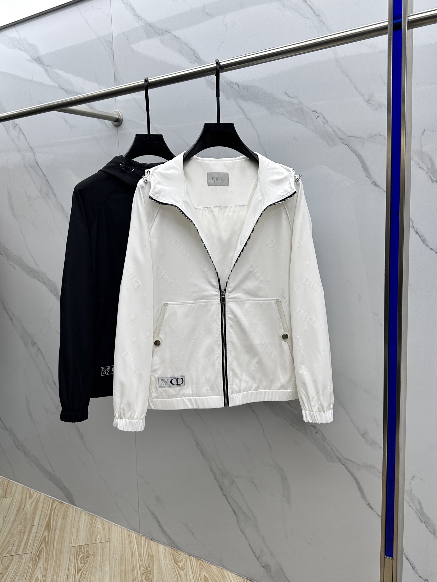 。 🆕Dior迪奥 2025ss早秋新款发布 迪奥连帽夹克外套，秋季爆款夹薄棉夹克外套，Dior字母提花