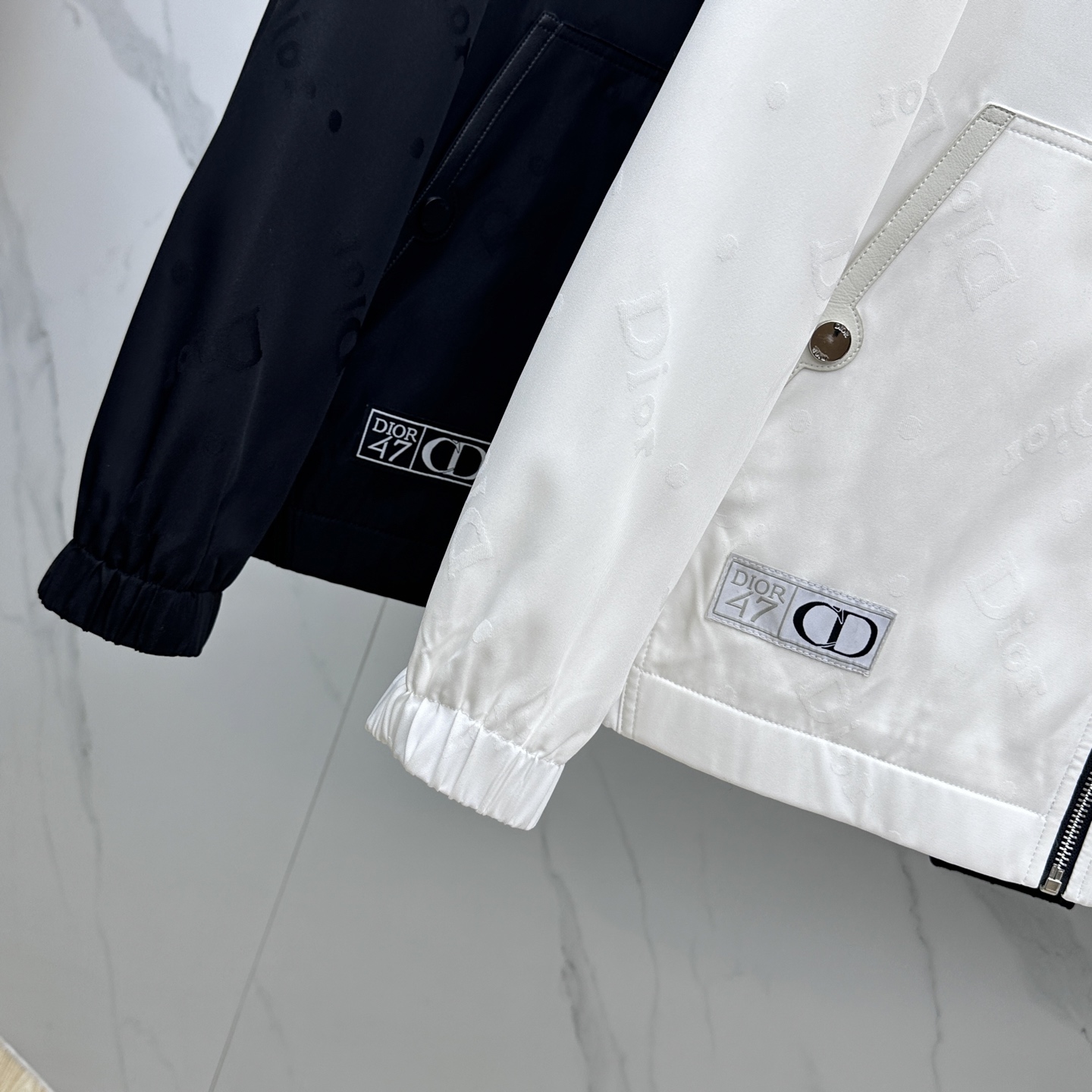 。 🆕Dior迪奥 2025ss早秋新款发布 迪奥连帽夹克外套，秋季爆款夹薄棉夹克外套，Dior字母提花