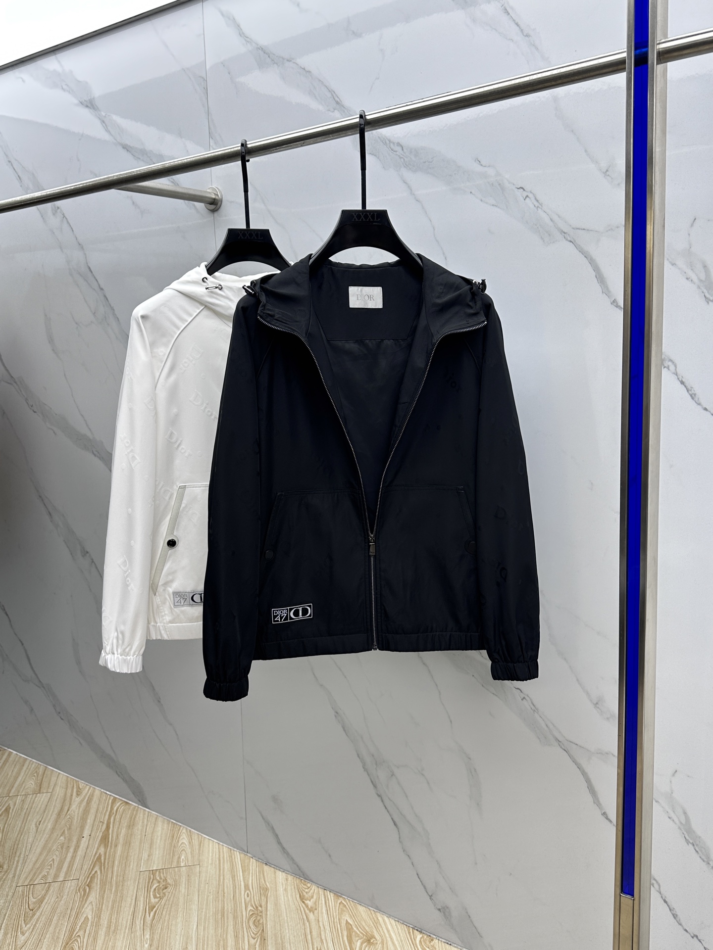 。 🆕Dior迪奥 2025ss早秋新款发布 迪奥连帽夹克外套，秋季爆款夹薄棉夹克外套，Dior字母提花