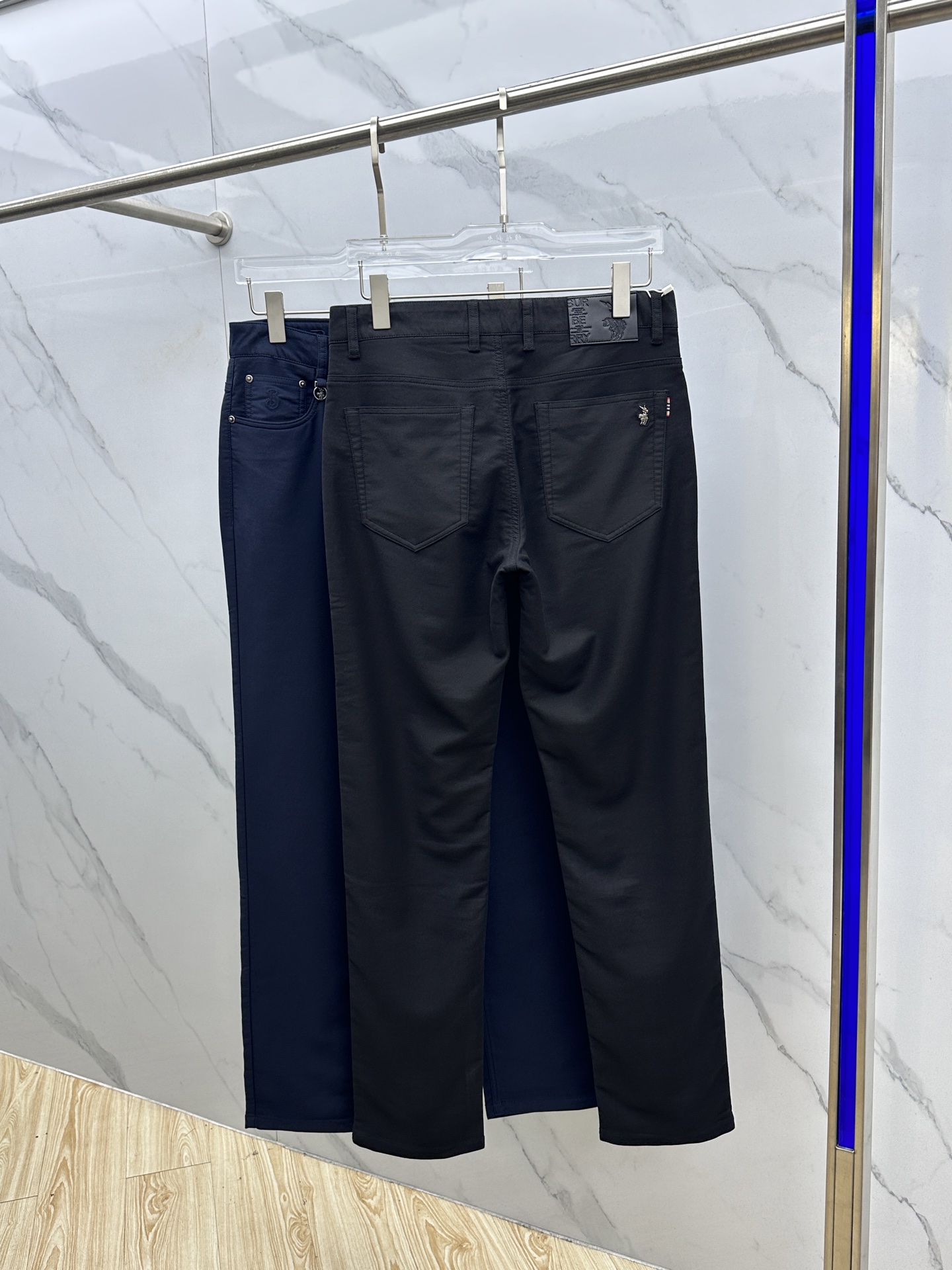 🆕Burberry*巴宝莉 2025早秋新品休闲裤西裤，官网同步发售，裤身工艺设计，定制五金辅料、面料定