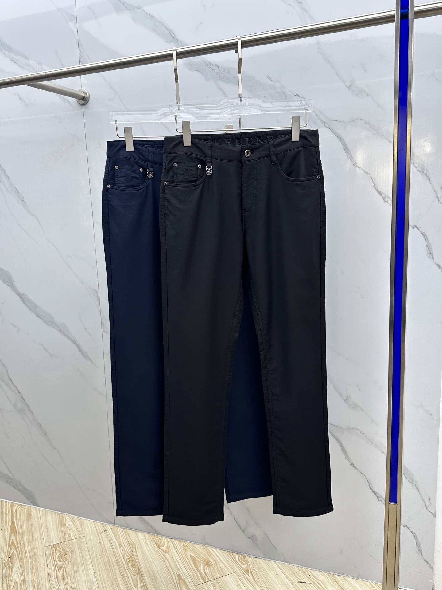 🆕Burberry*巴宝莉 2025早秋新品休闲裤西裤，官网同步发售，裤身工艺设计，定制五金辅料、面料定