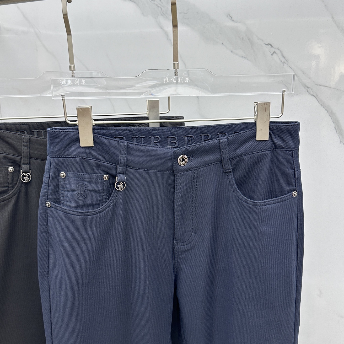 🆕Burberry*巴宝莉 2025早秋新品休闲裤西裤，官网同步发售，裤身工艺设计，定制五金辅料、面料定