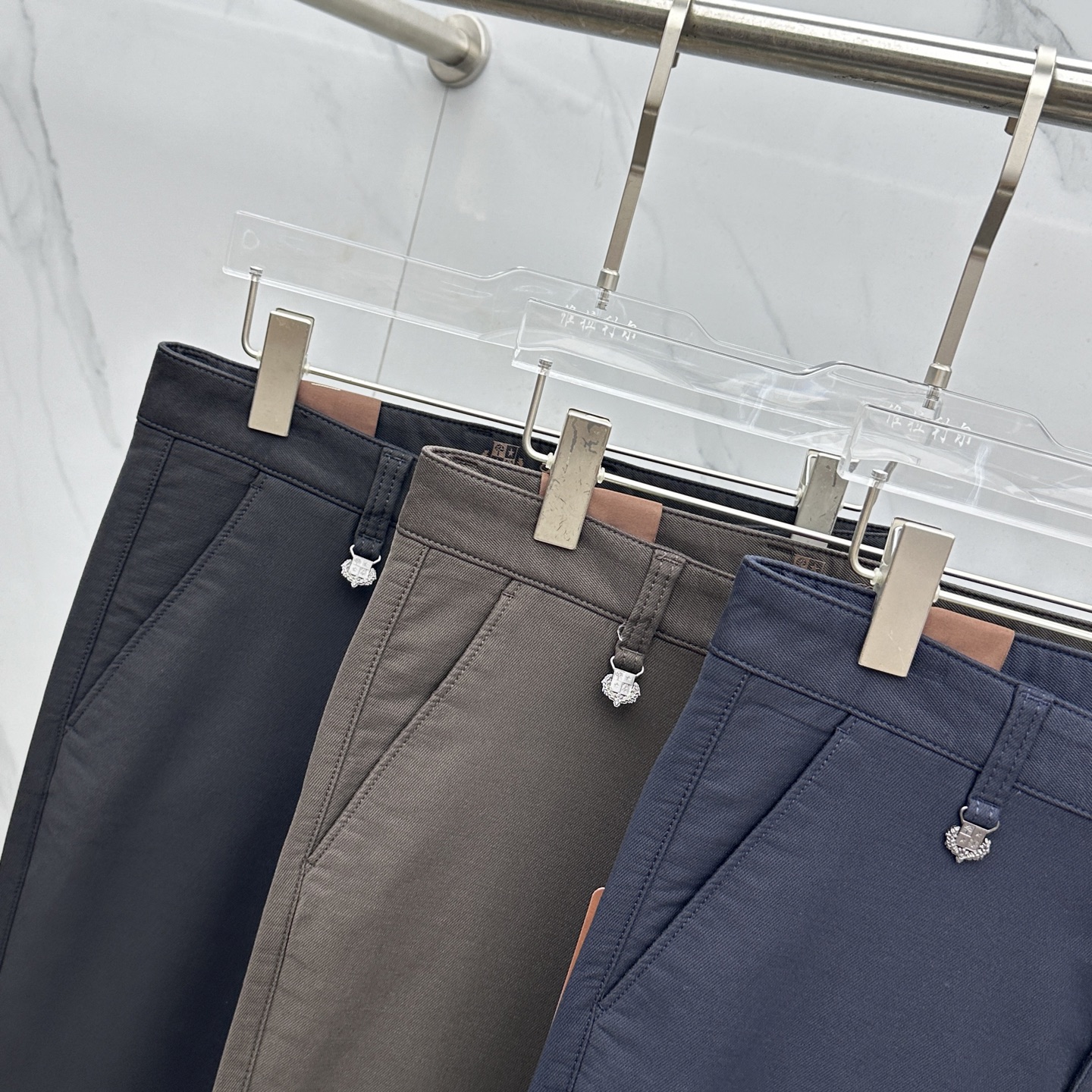 🆕lP🆕 早秋新品休闲裤西裤，官网同步发售，裤身工艺设计，定制五金辅料、面料定制，代工厂出品免检！每个细