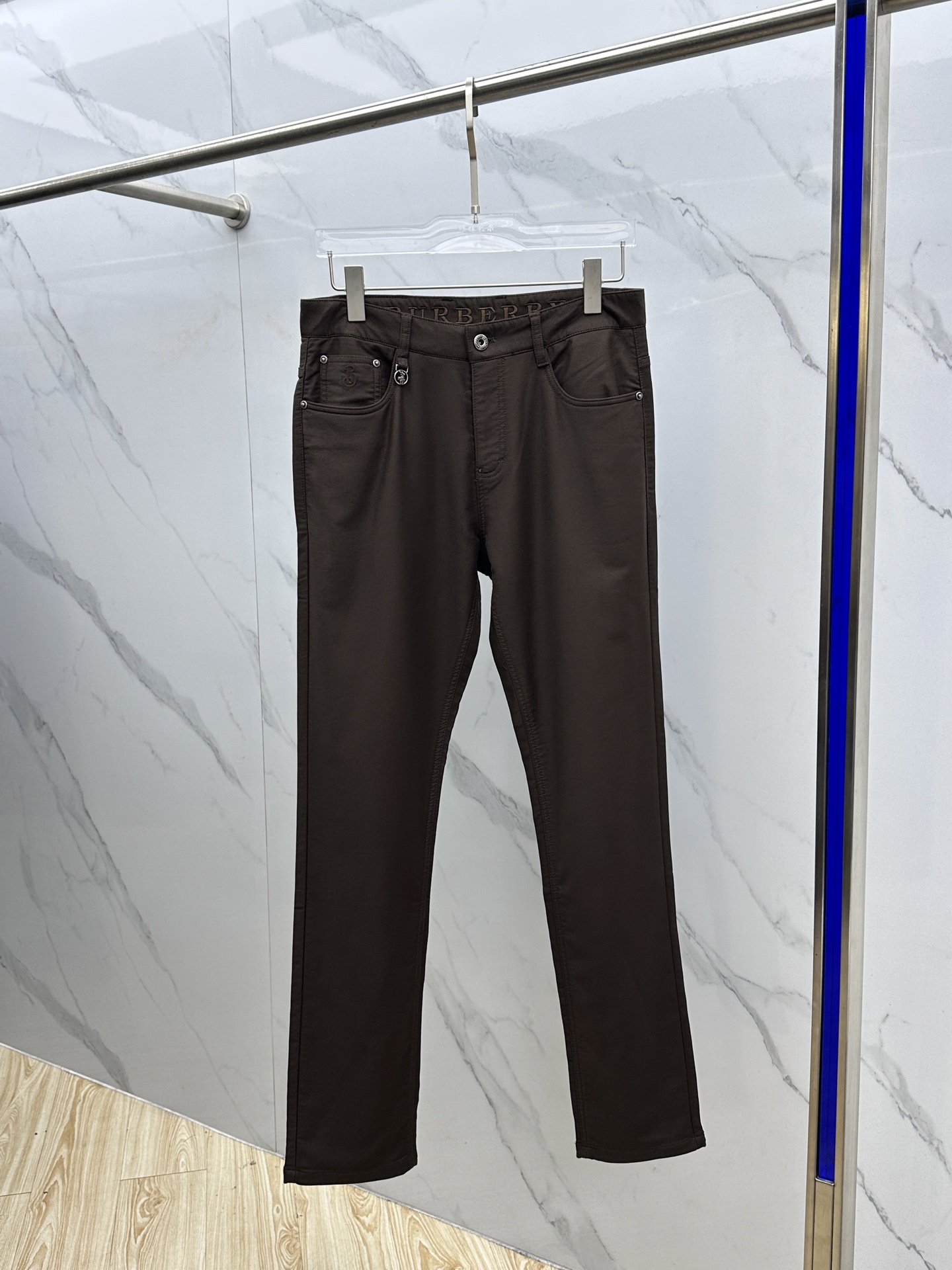 🆕Burberry*巴宝莉 2025早秋新品休闲裤西裤，官网同步发售，裤身工艺设计，定制五金辅料、面料定