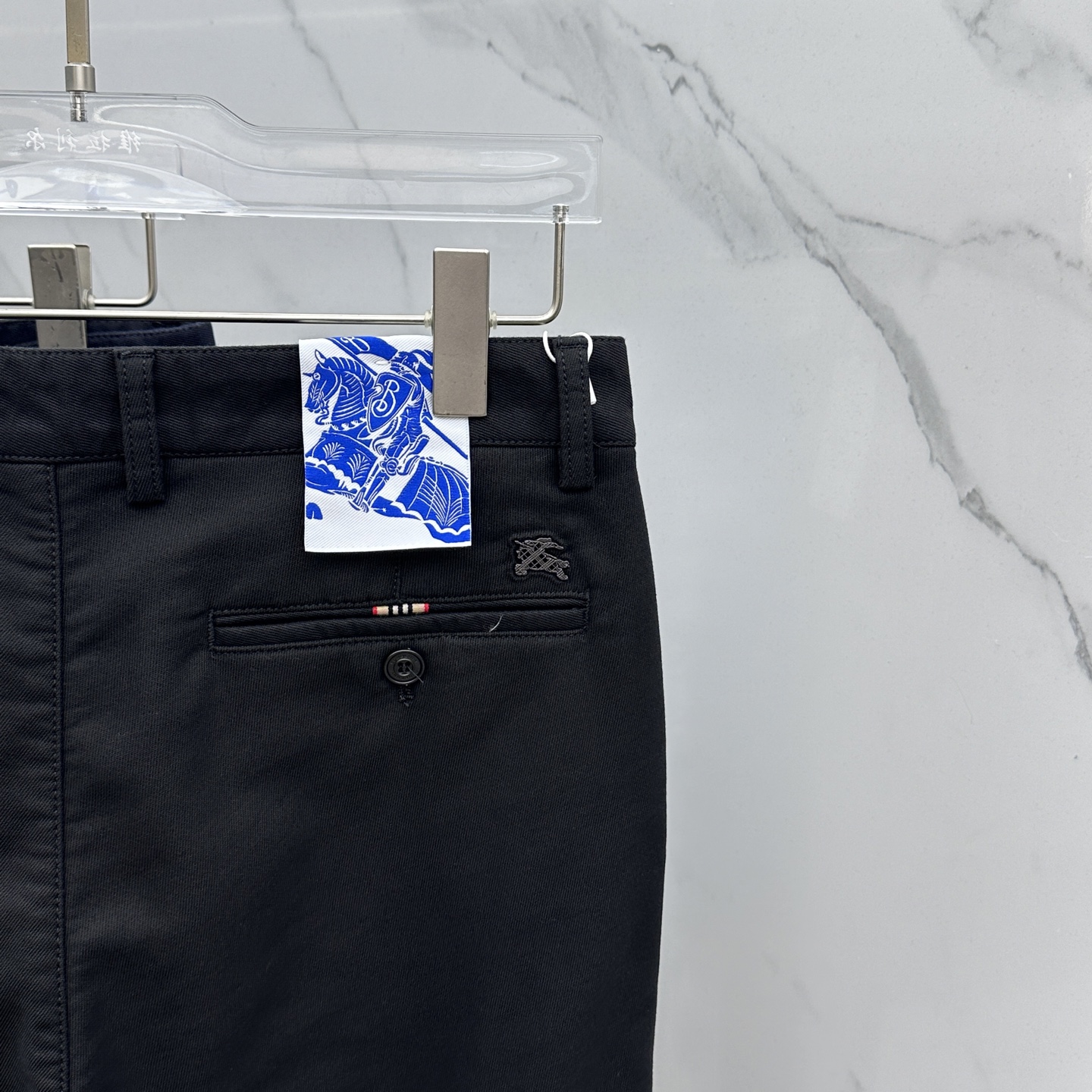 🆕Burberry巴宝莉 2025早秋新品休闲裤西裤，官网同步发售，裤身工艺设计，定制五金辅料、面料定制