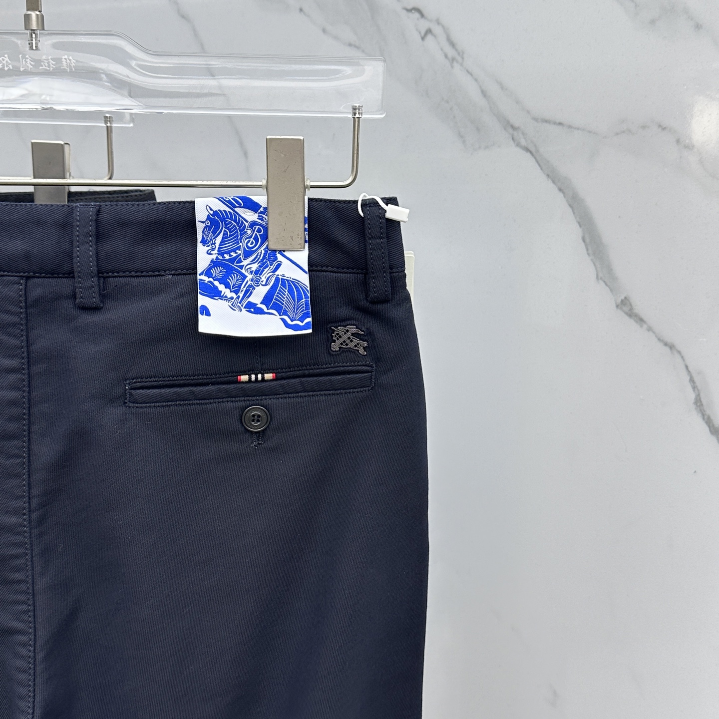 🆕Burberry巴宝莉 2025早秋新品休闲裤西裤，官网同步发售，裤身工艺设计，定制五金辅料、面料定制