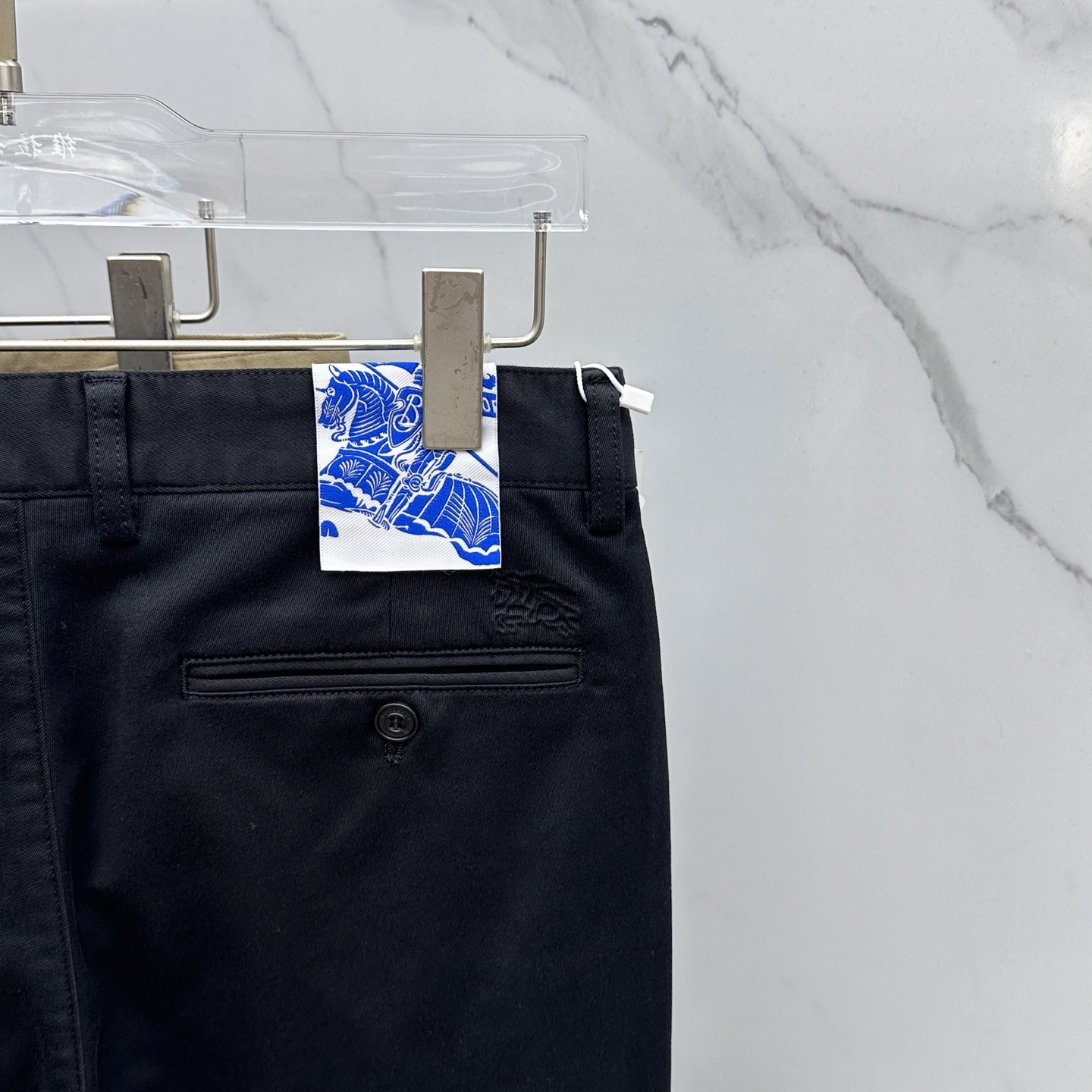 🆕Burberry巴宝莉 2025早秋新品休闲裤西裤，官网同步发售，裤身工艺设计，定制五金辅料、面料定制