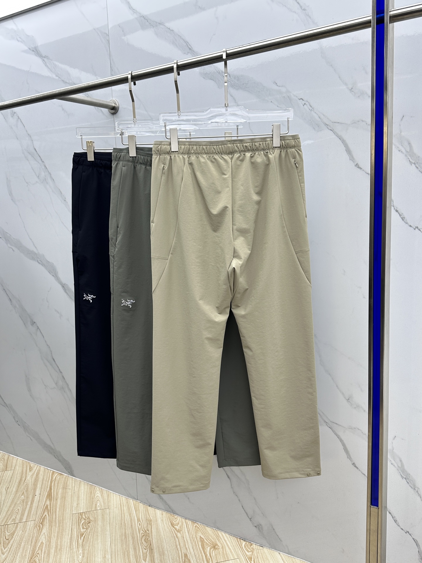 🆕Arc‘teryx 始祖鸟秋季男士运动休闲长裤，高品质必带！拿到手特别惊喜！谁不爱始祖鸟小标卫裤经典基