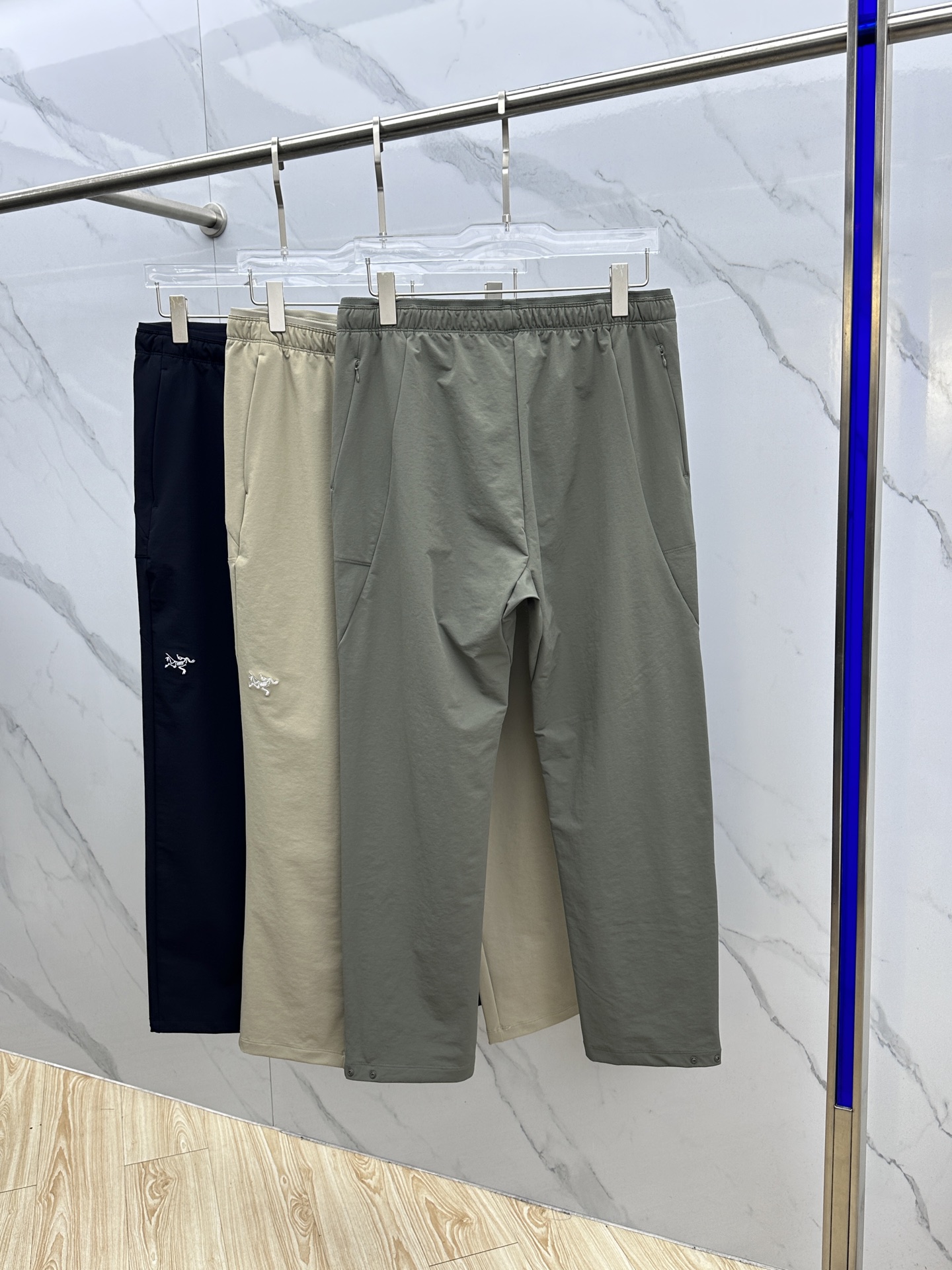 🆕Arc‘teryx 始祖鸟秋季男士运动休闲长裤，高品质必带！拿到手特别惊喜！谁不爱始祖鸟小标卫裤经典基