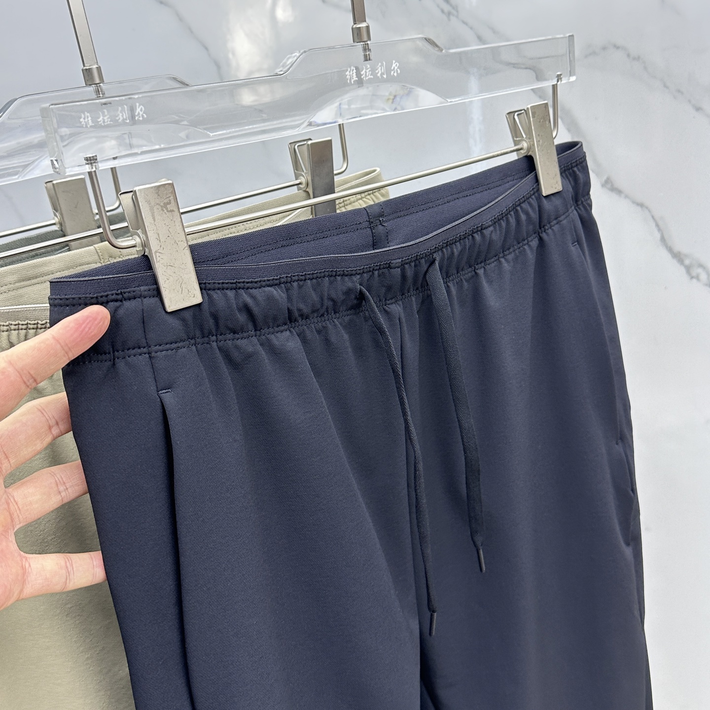 🆕Arc‘teryx 始祖鸟秋季男士运动休闲长裤，高品质必带！拿到手特别惊喜！谁不爱始祖鸟小标卫裤经典基