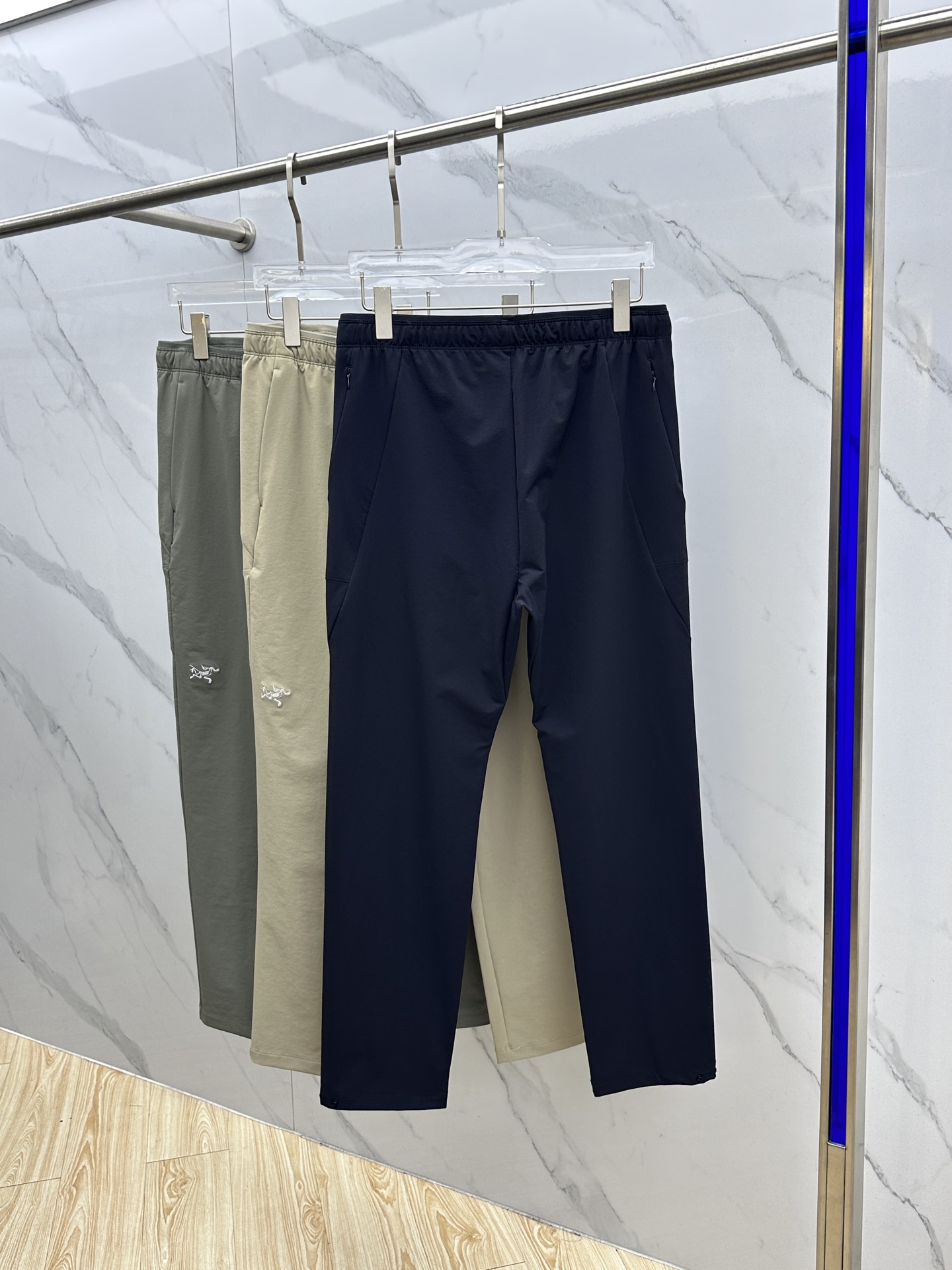 🆕Arc‘teryx 始祖鸟秋季男士运动休闲长裤，高品质必带！拿到手特别惊喜！谁不爱始祖鸟小标卫裤经典基