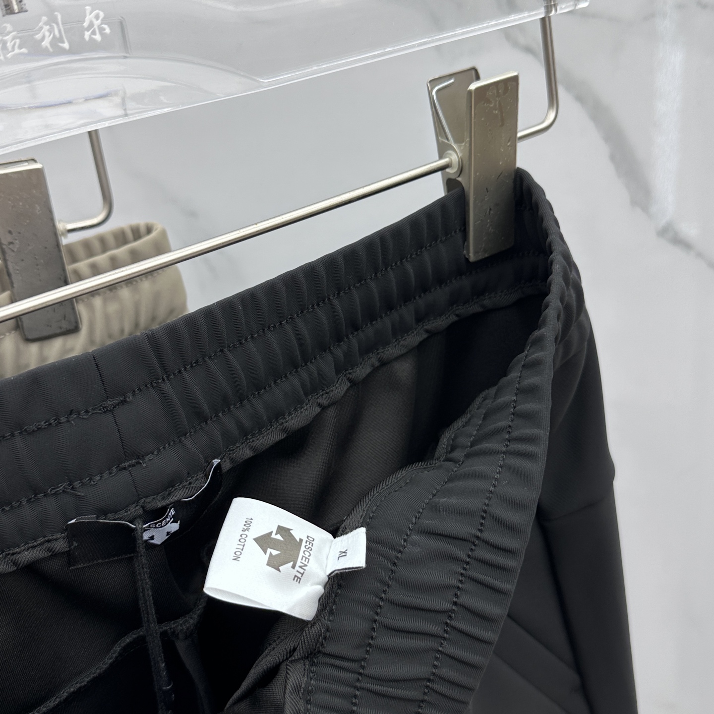 🆕DESCENTE迪桑特 秋冬户外机能裤户外登山徒步休闲长裤男 采用高密度登山布面料，非常结实具备良好的