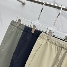 🆕DESCENTE—迪桑特综训训练运动健身男士透气梭织运动长裤 采用质感梭织面料制作的跑步运动长裤。面料 🆕DESCENTE—迪桑特综训训练运动健身男士透气梭织运动长裤 采用质感梭织面料制作的跑步运动长裤。面料